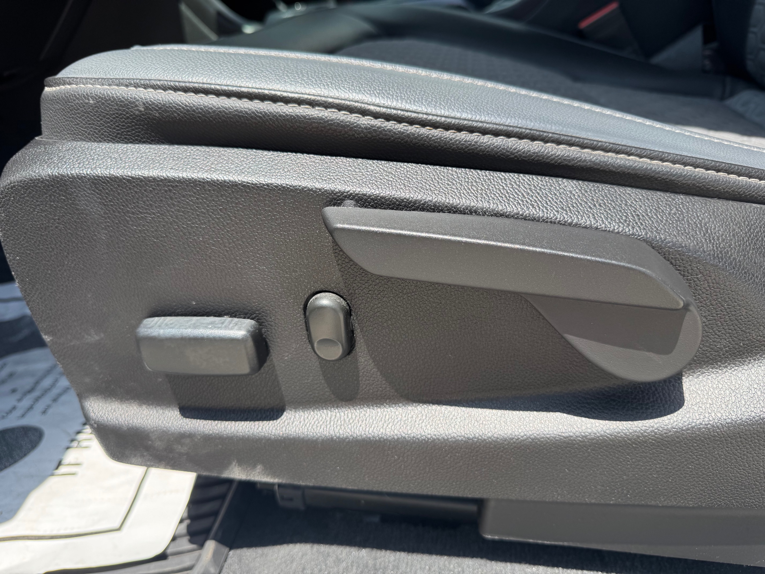 Chevrolet Colorado photo 17