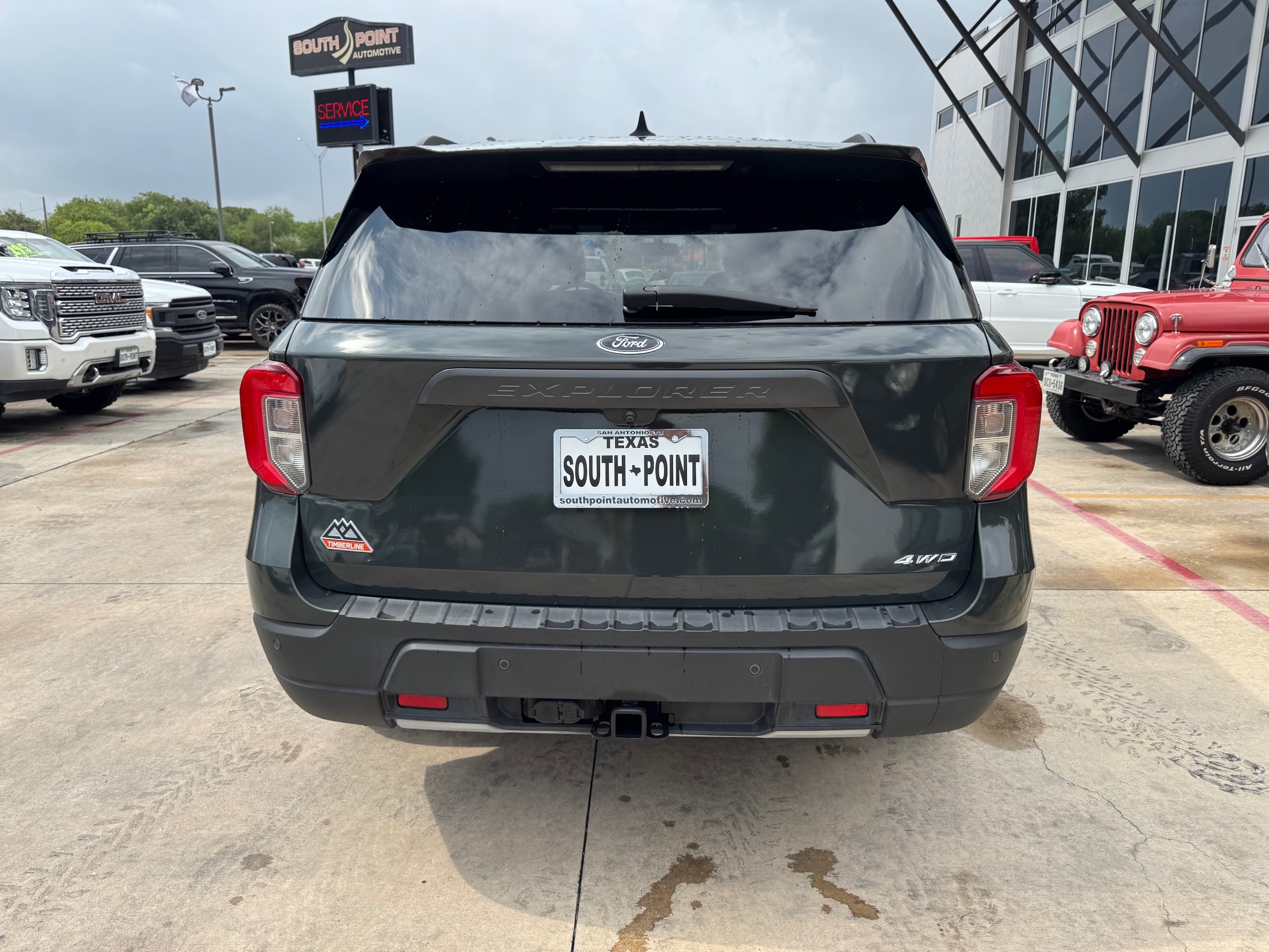 Ford Explorer photo 5