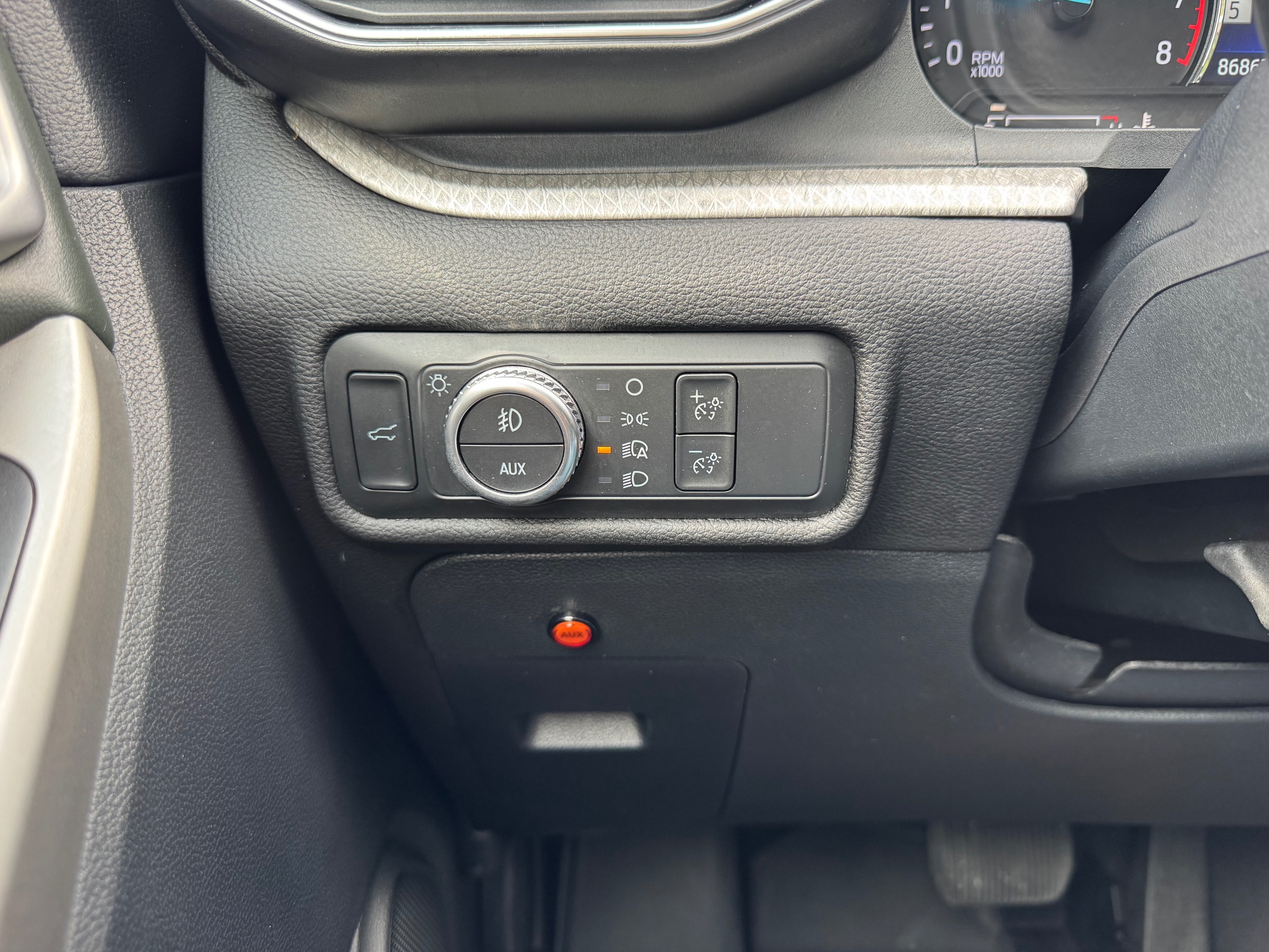 Ford Explorer photo 16