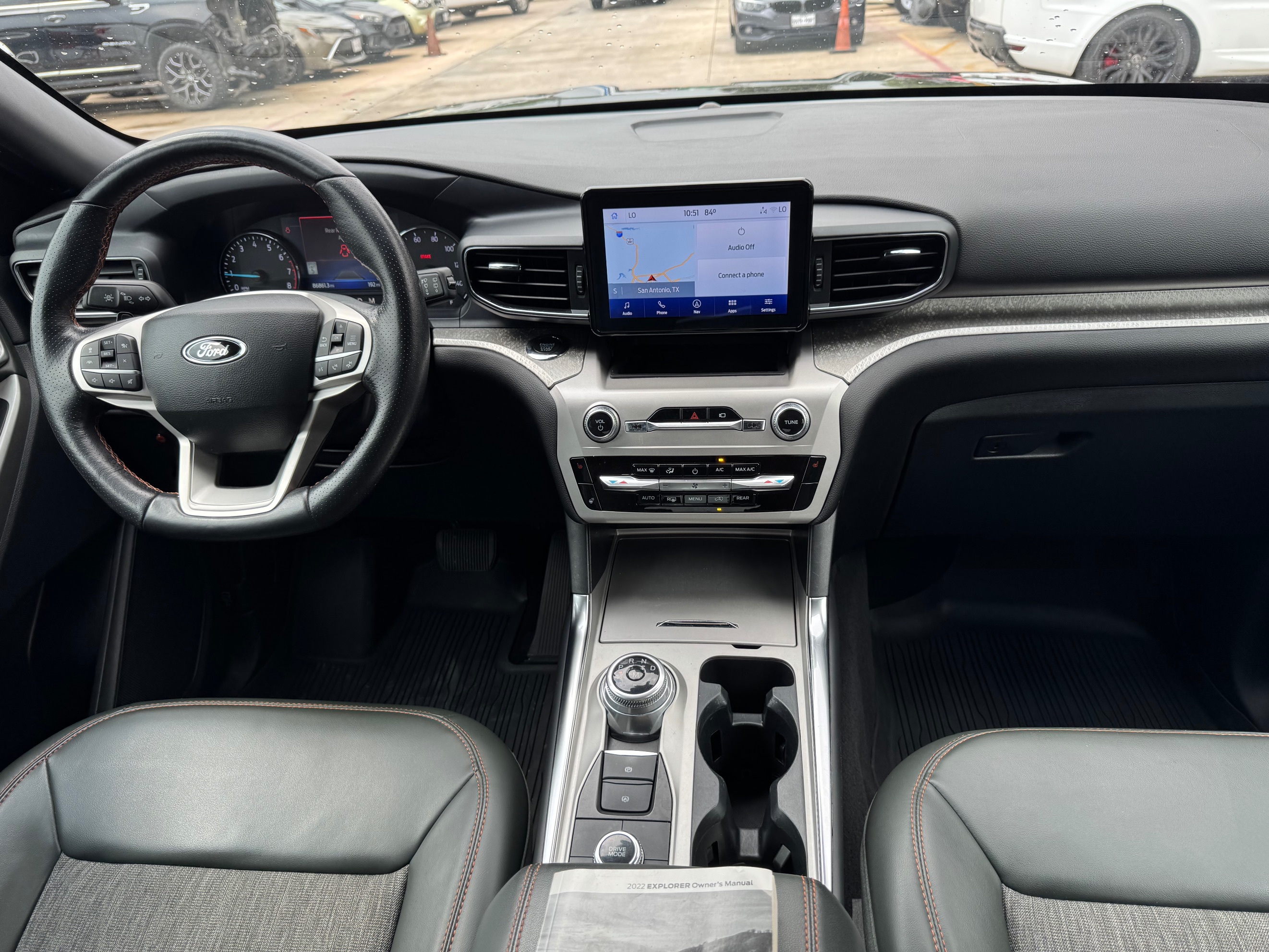 Ford Explorer photo 25