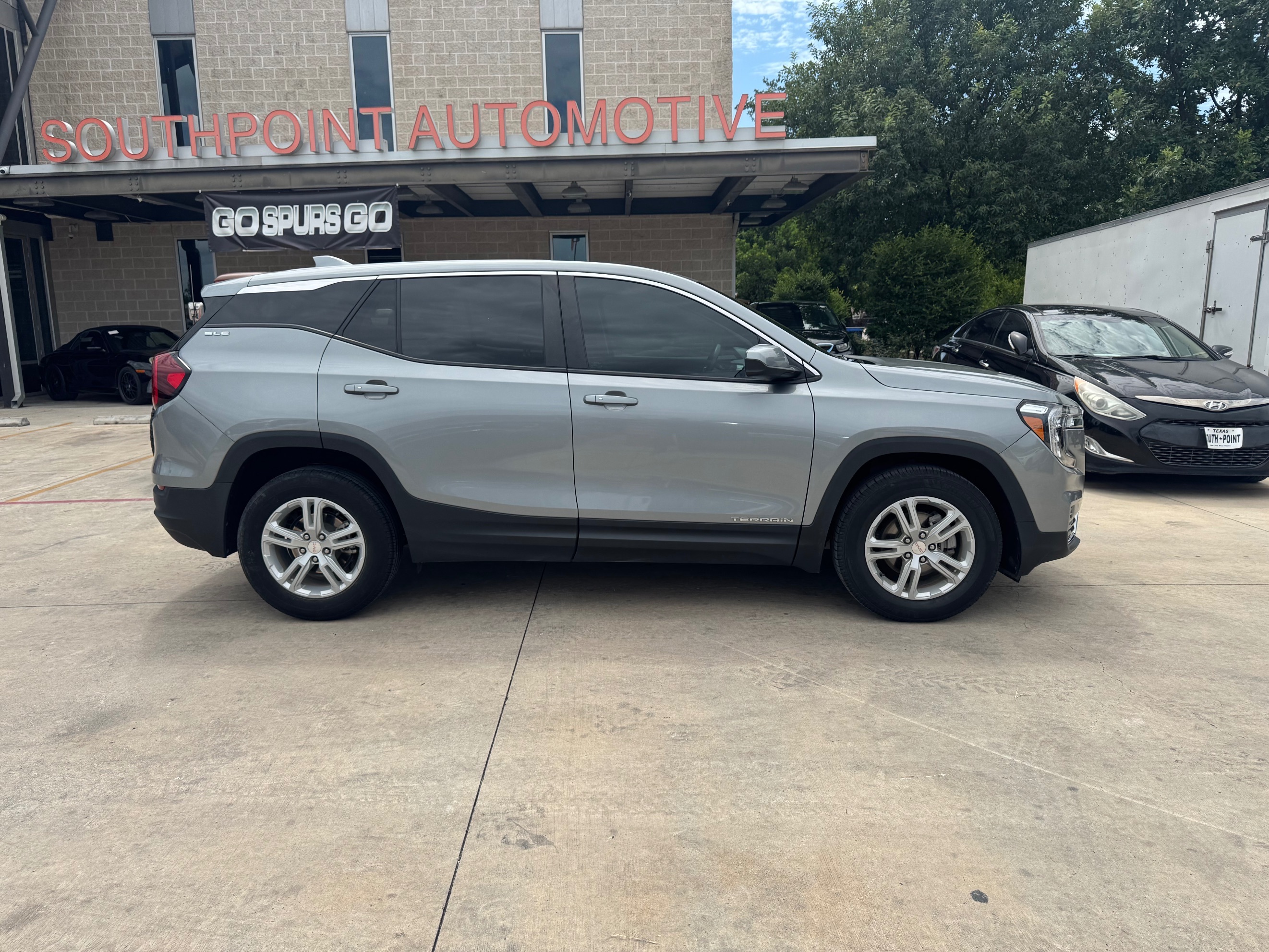 GMC Terrain photo 7