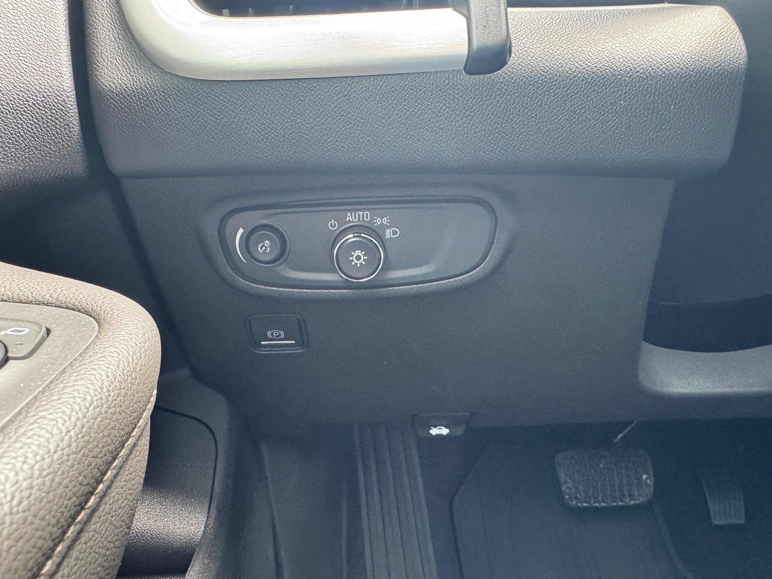 GMC Terrain photo 14