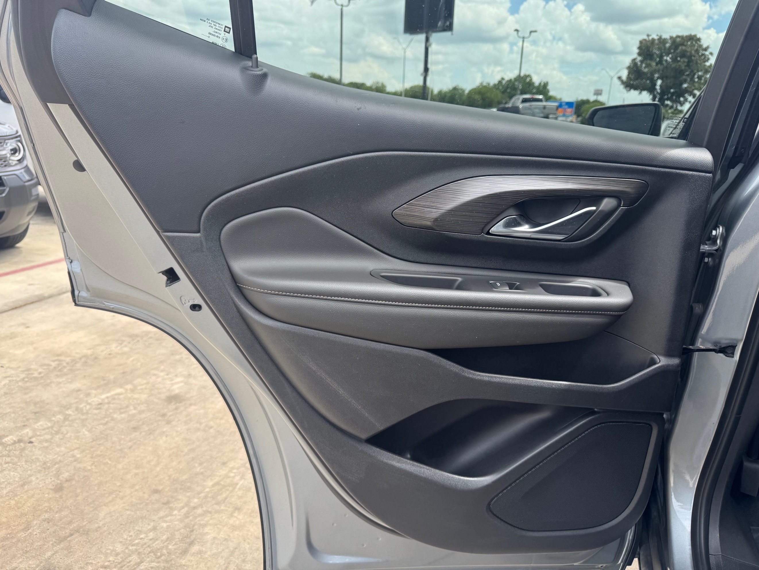 GMC Terrain photo 32