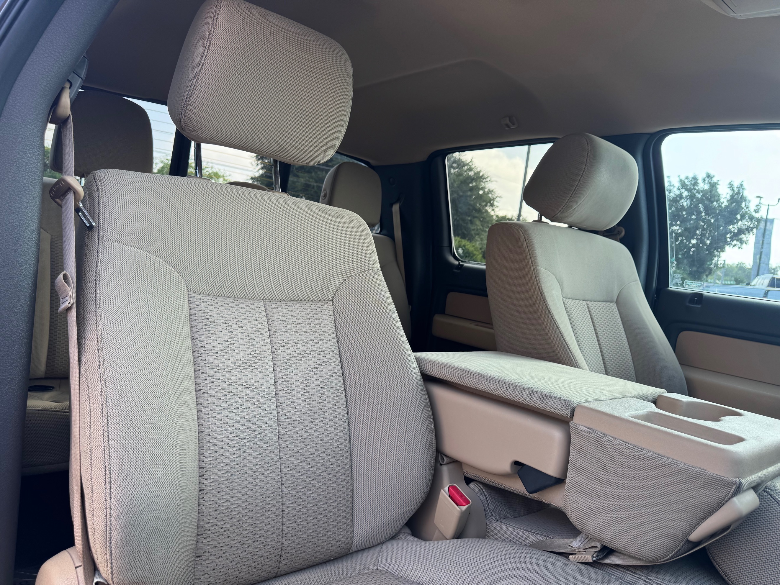 Ford F-150 photo 28