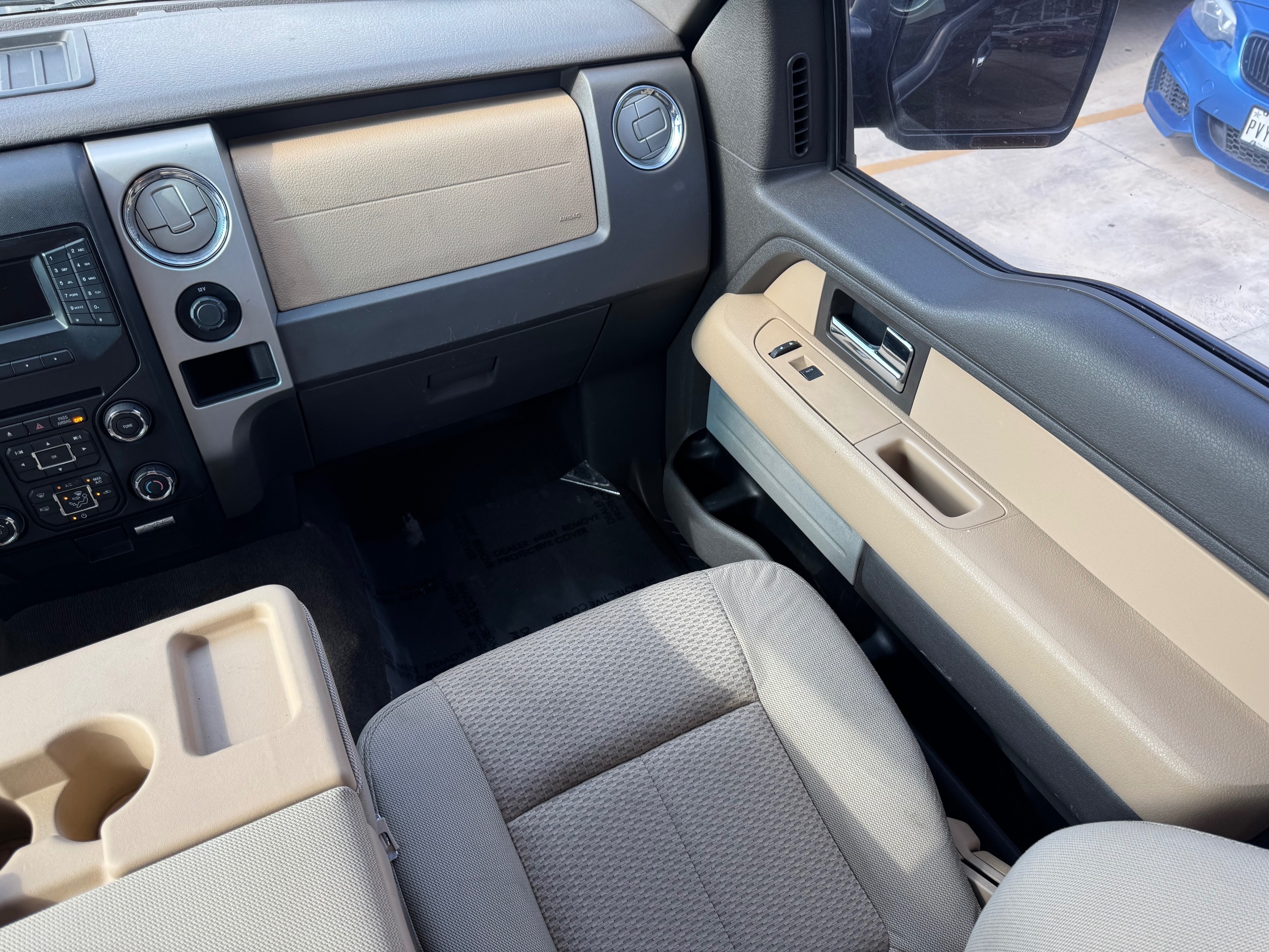 Ford F-150 photo 31