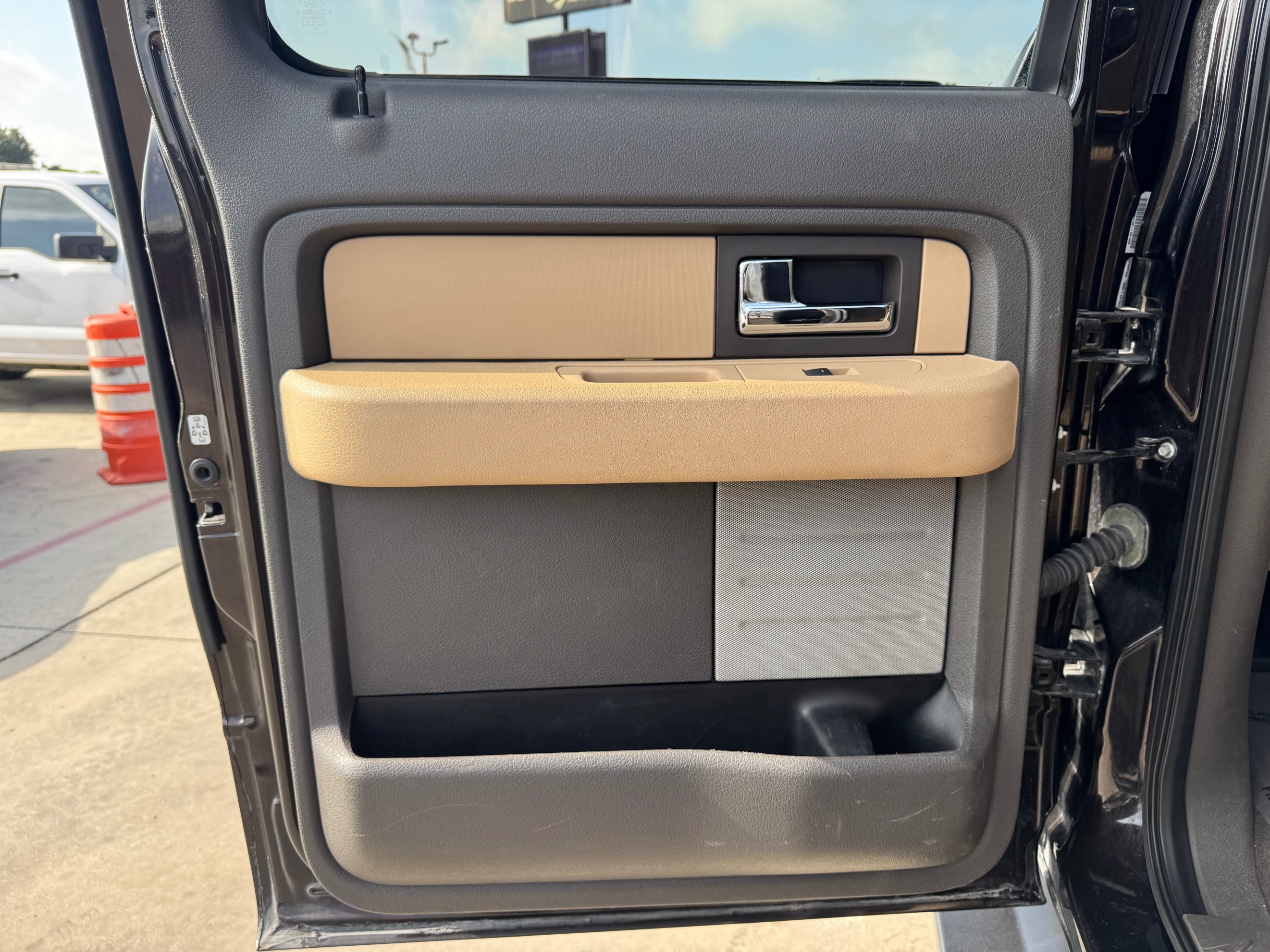 Ford F-150 photo 37