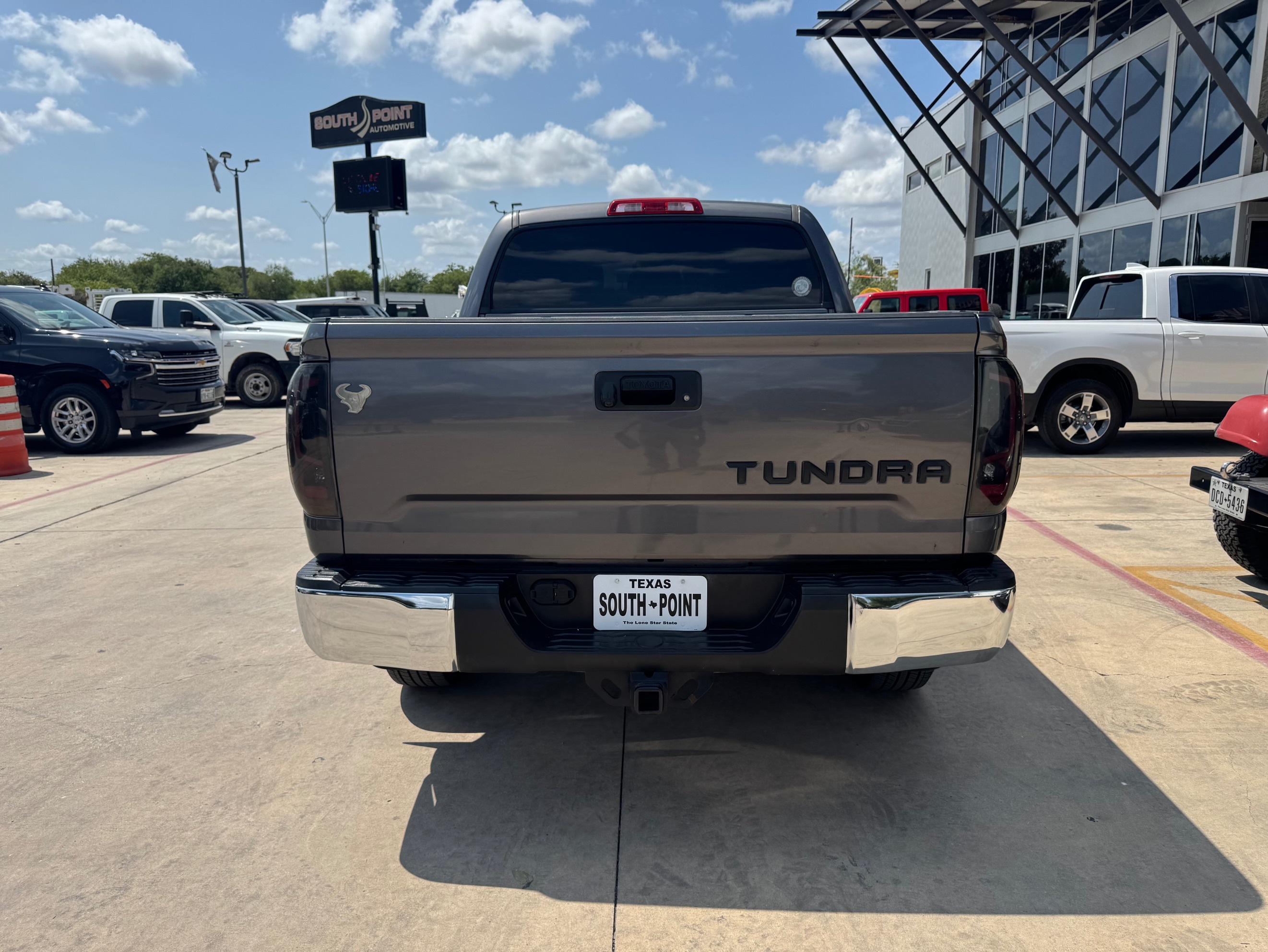 Toyota Tundra photo 5