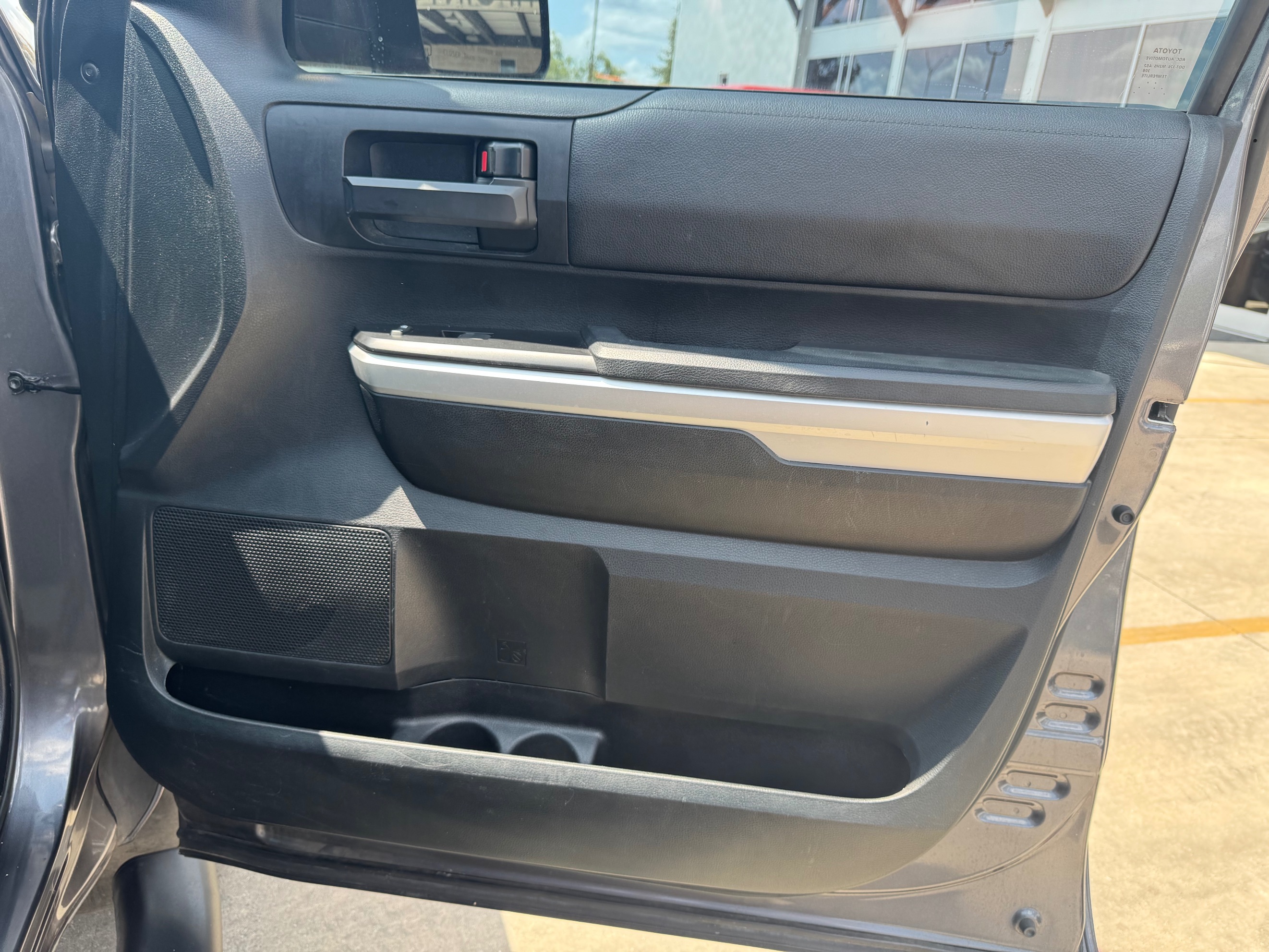 Toyota Tundra photo 21