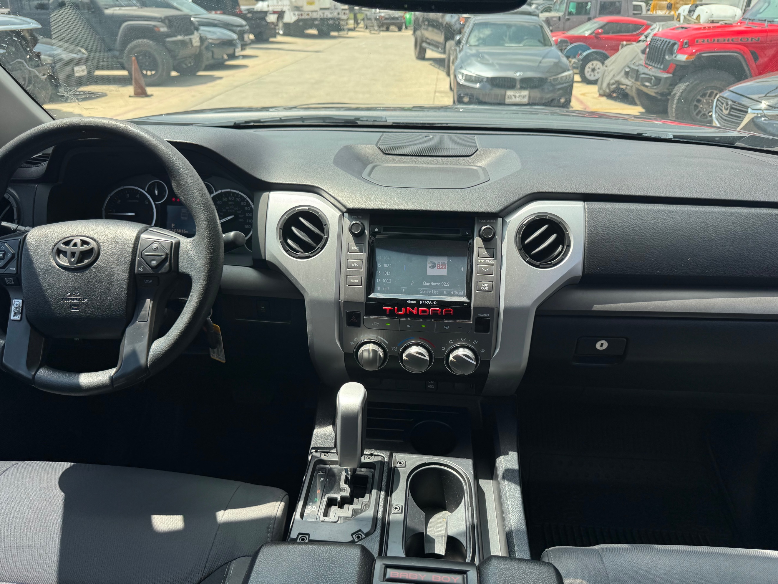 Toyota Tundra photo 24