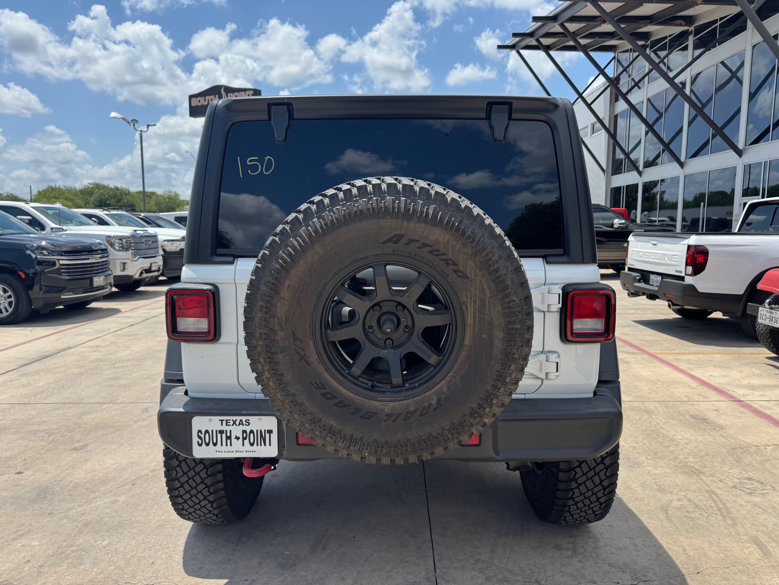 Jeep Wrangler photo 5