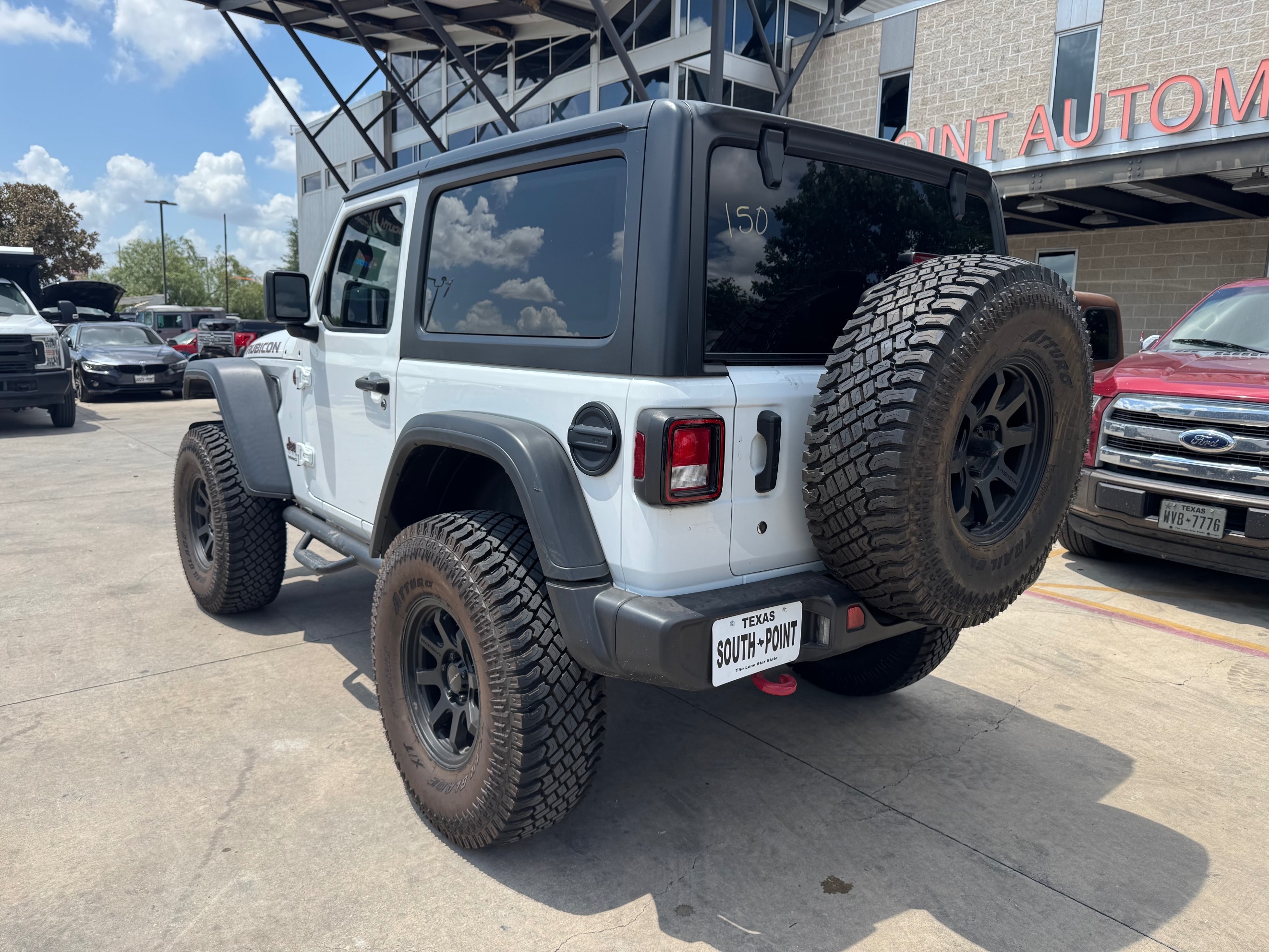 Jeep Wrangler photo 4