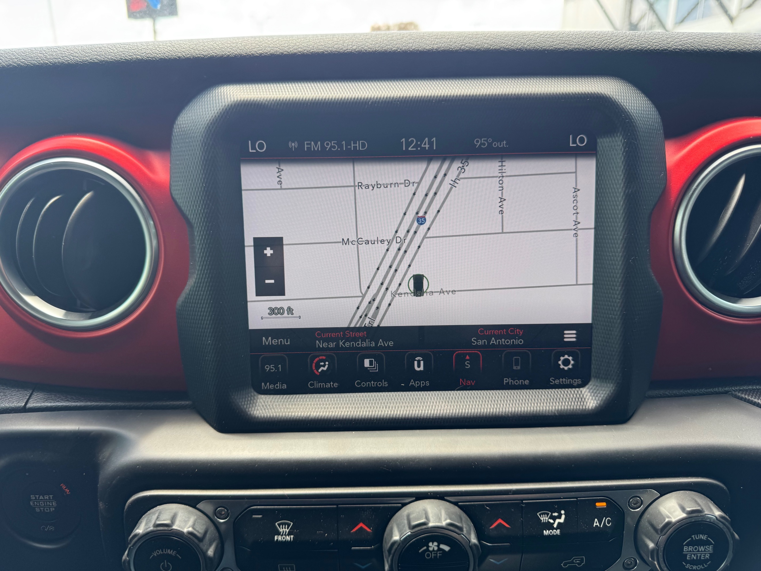 Jeep Wrangler photo 22