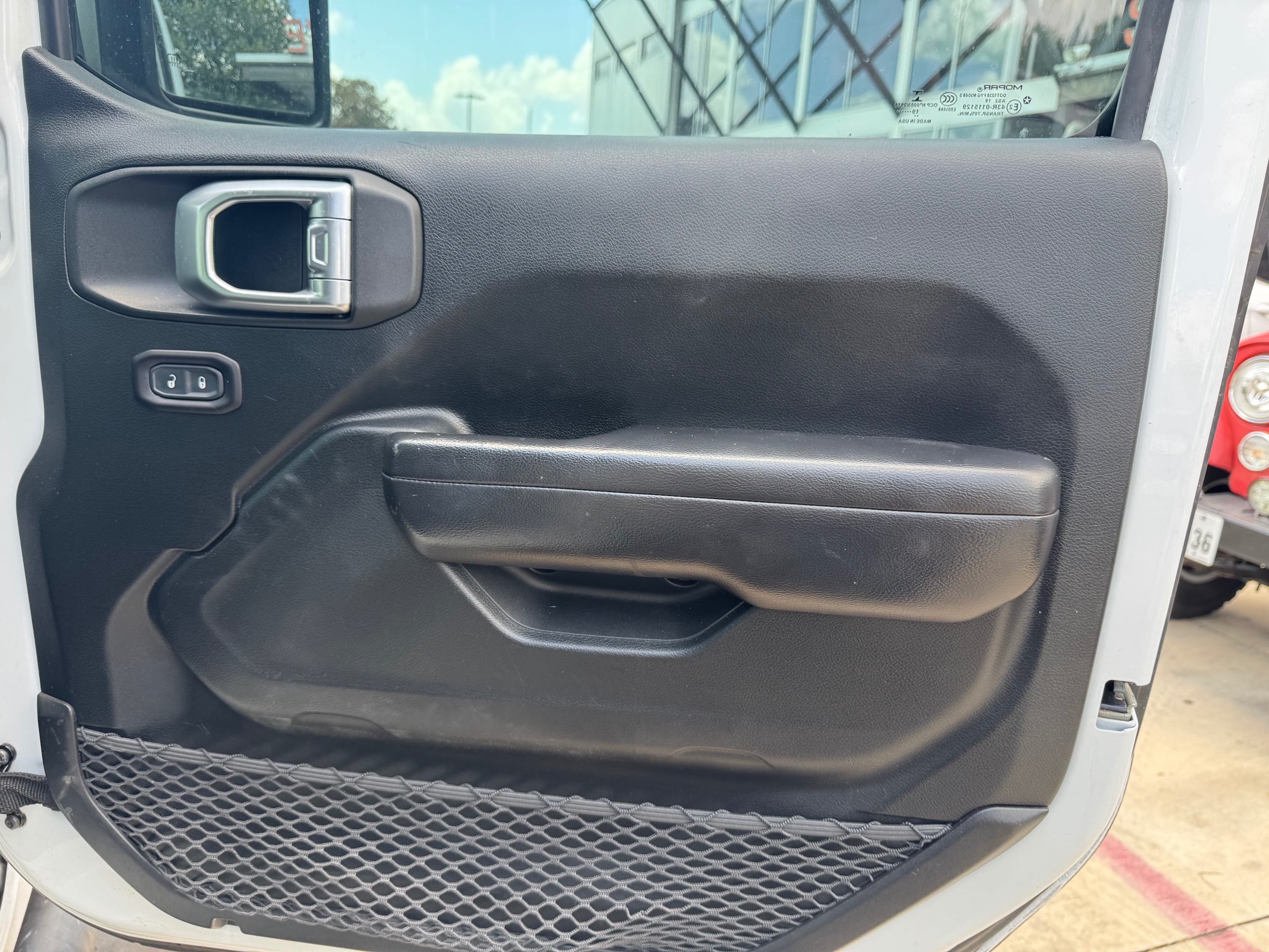 Jeep Wrangler photo 24
