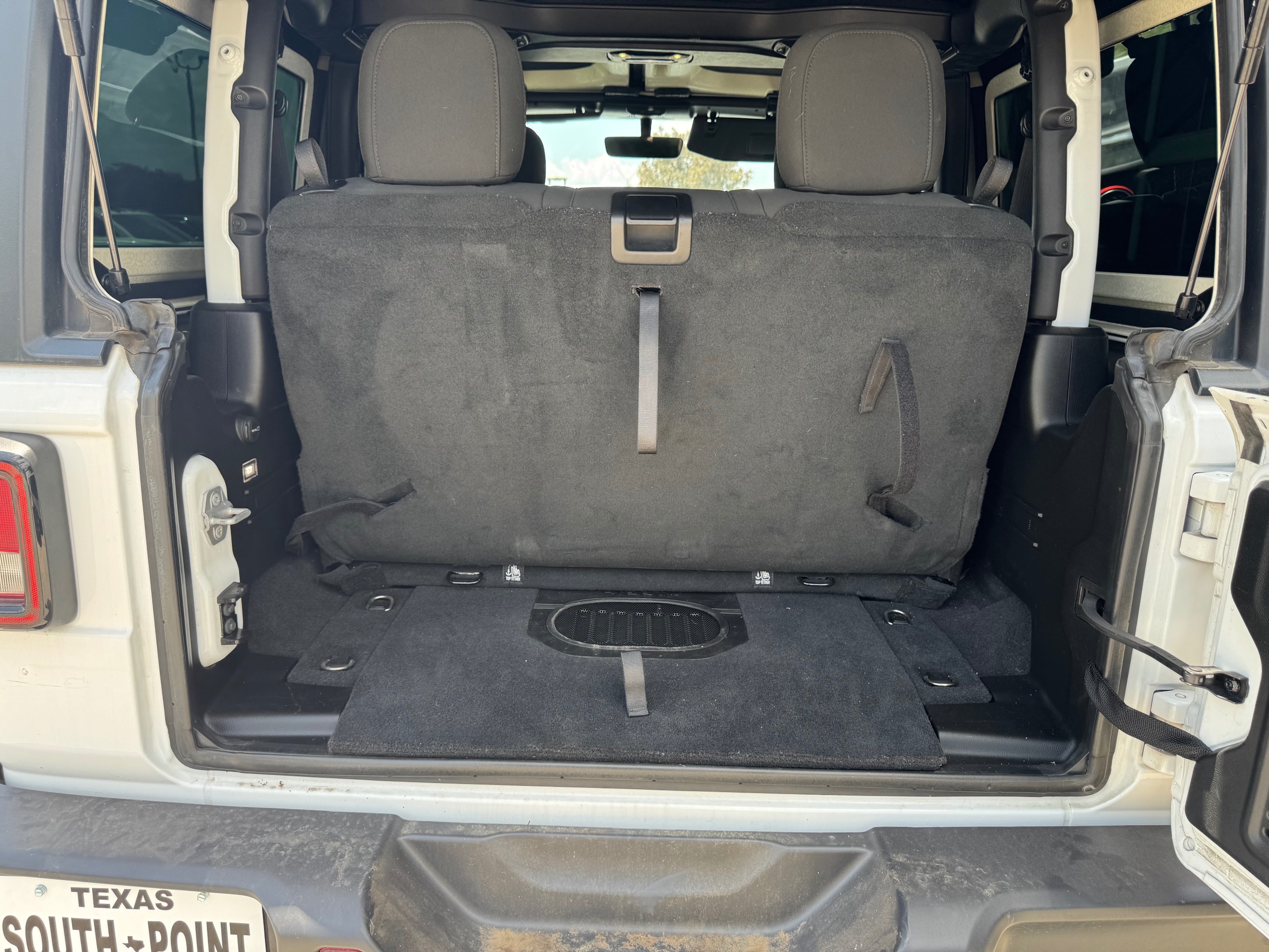 Jeep Wrangler photo 29