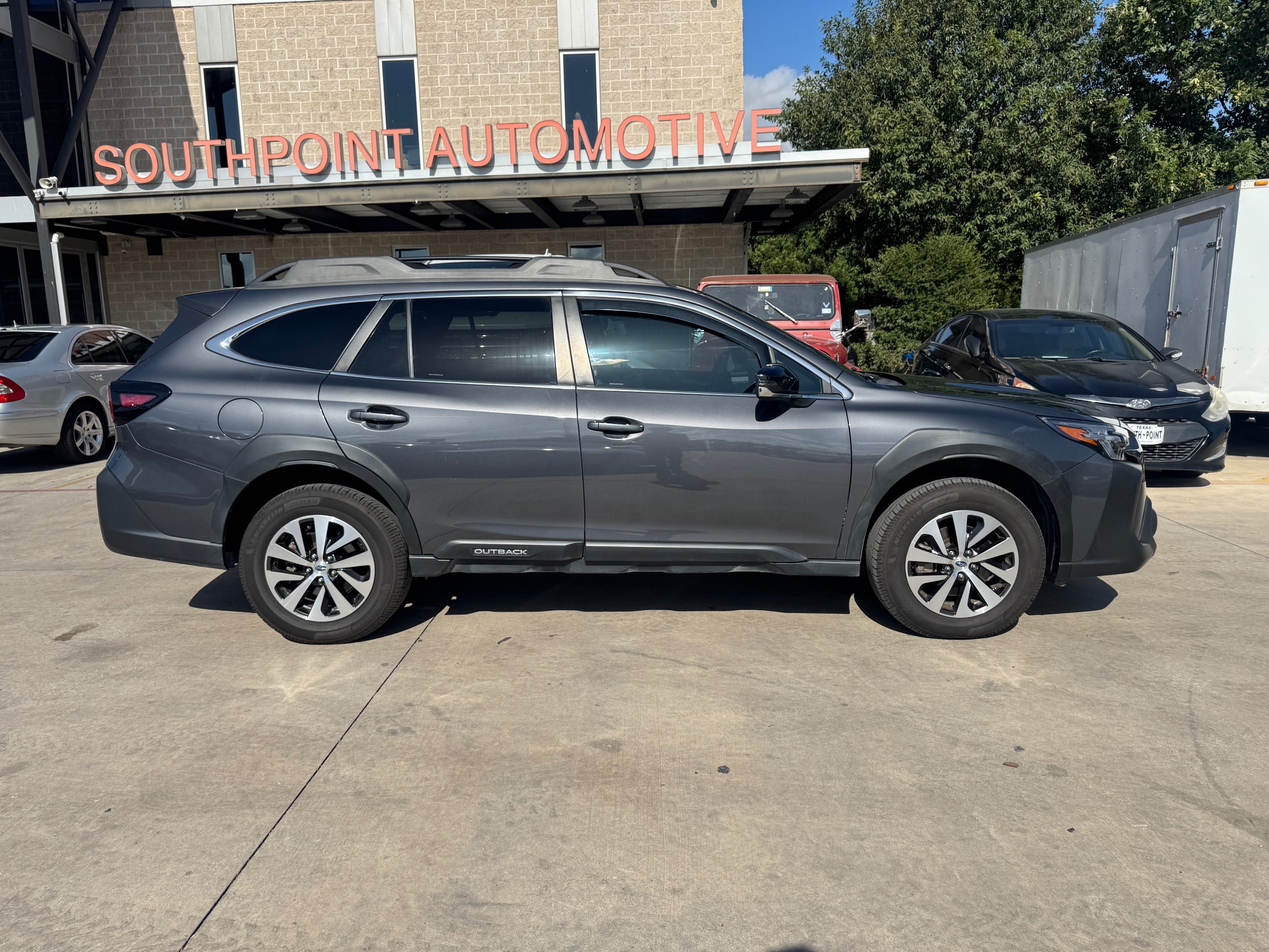 Subaru Outback photo 7