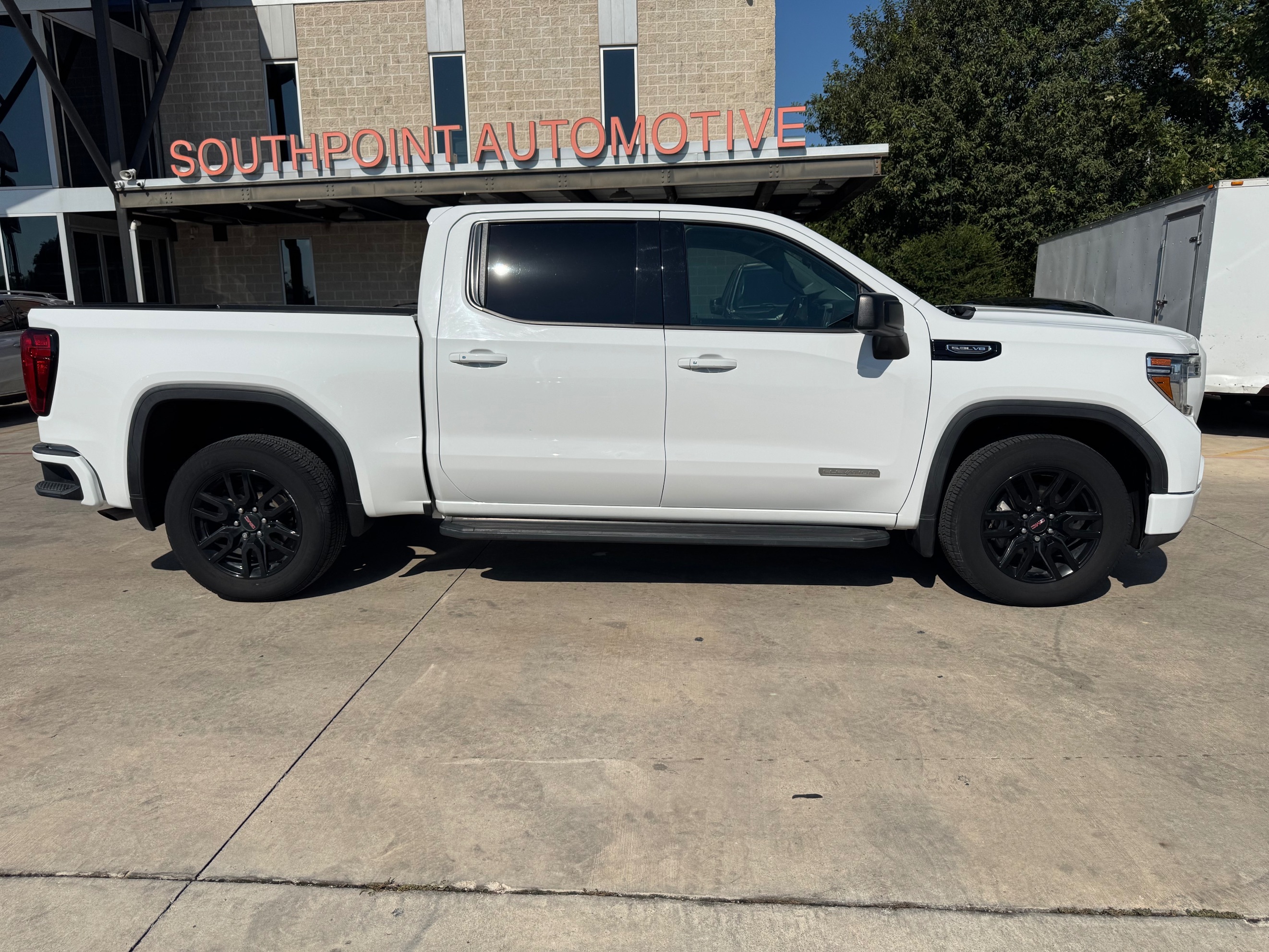 GMC Sierra photo 7
