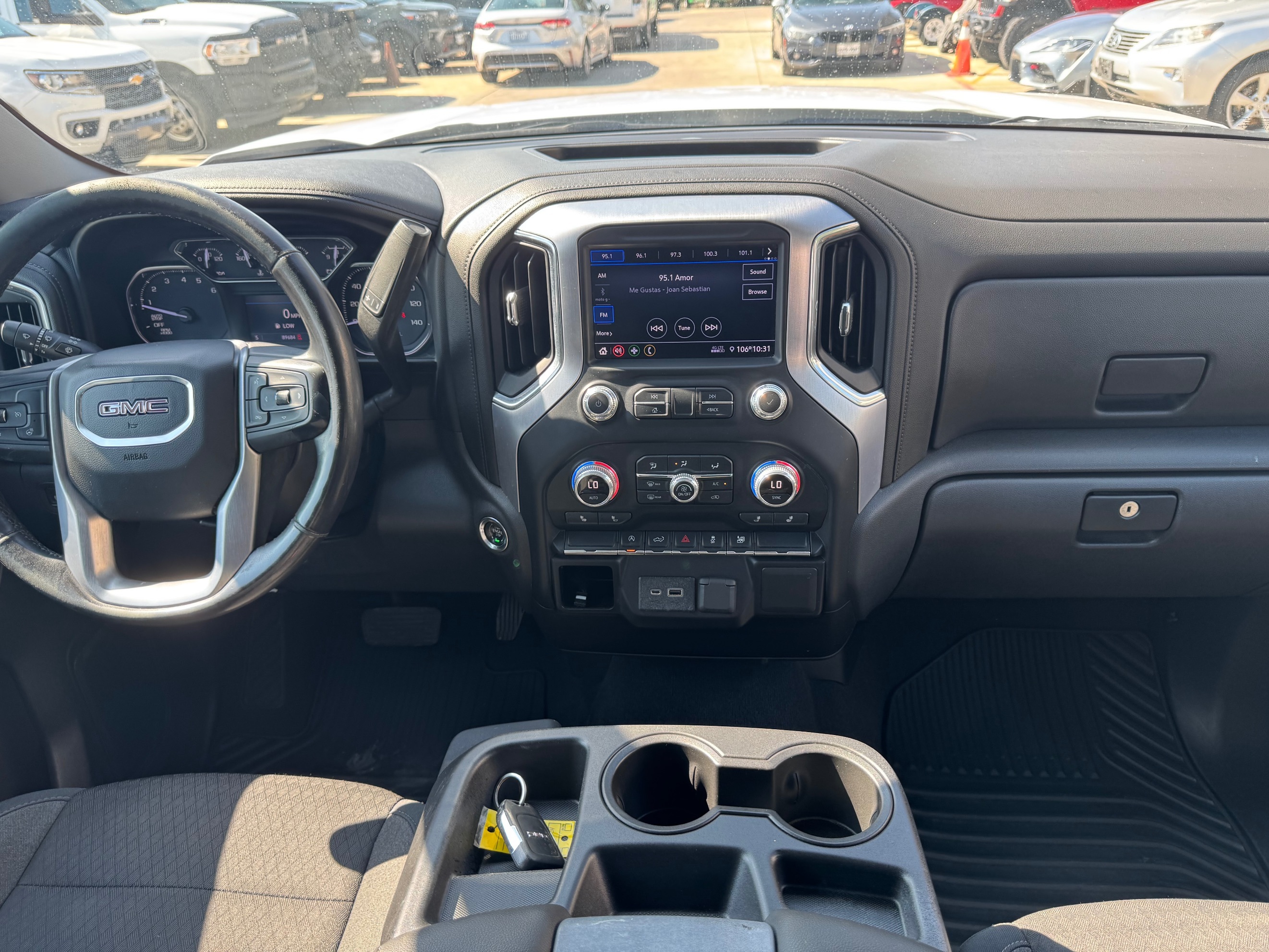 GMC Sierra photo 26