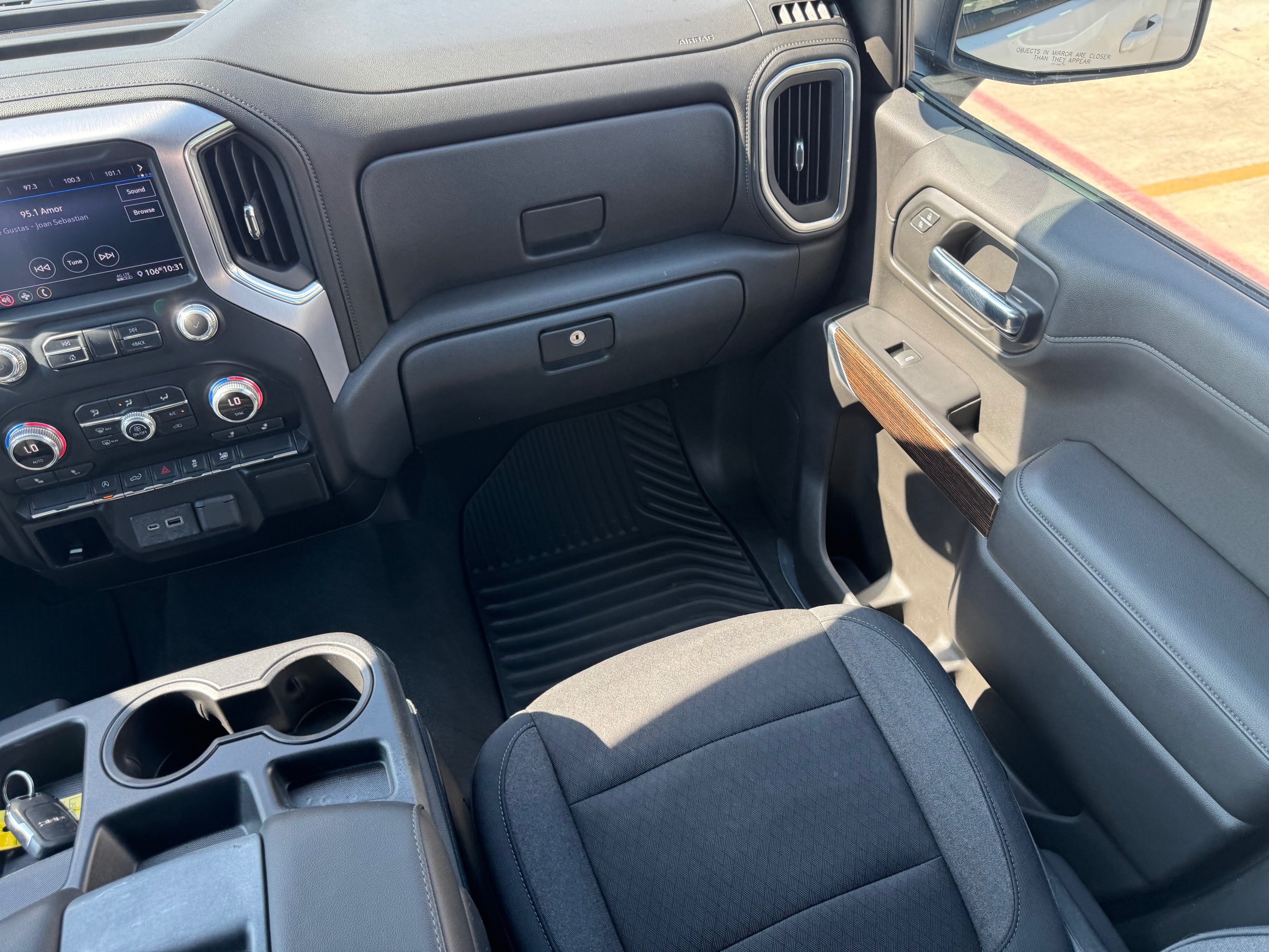 GMC Sierra photo 28