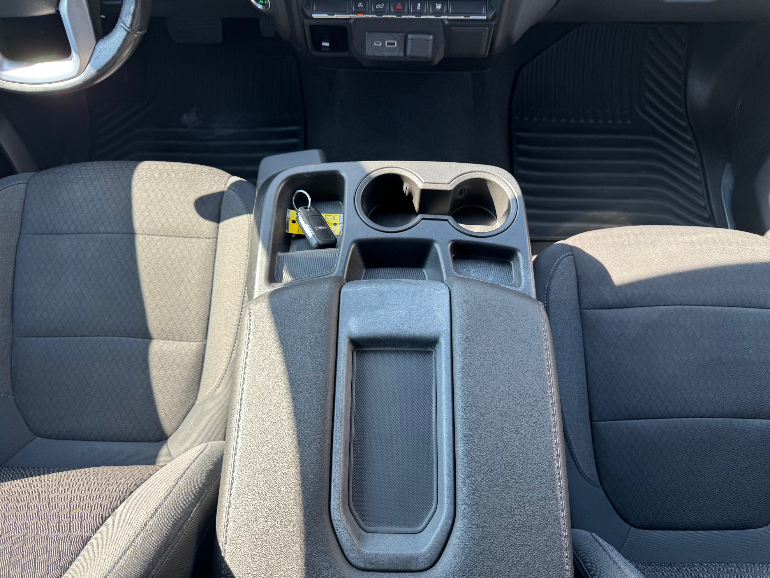GMC Sierra photo 29