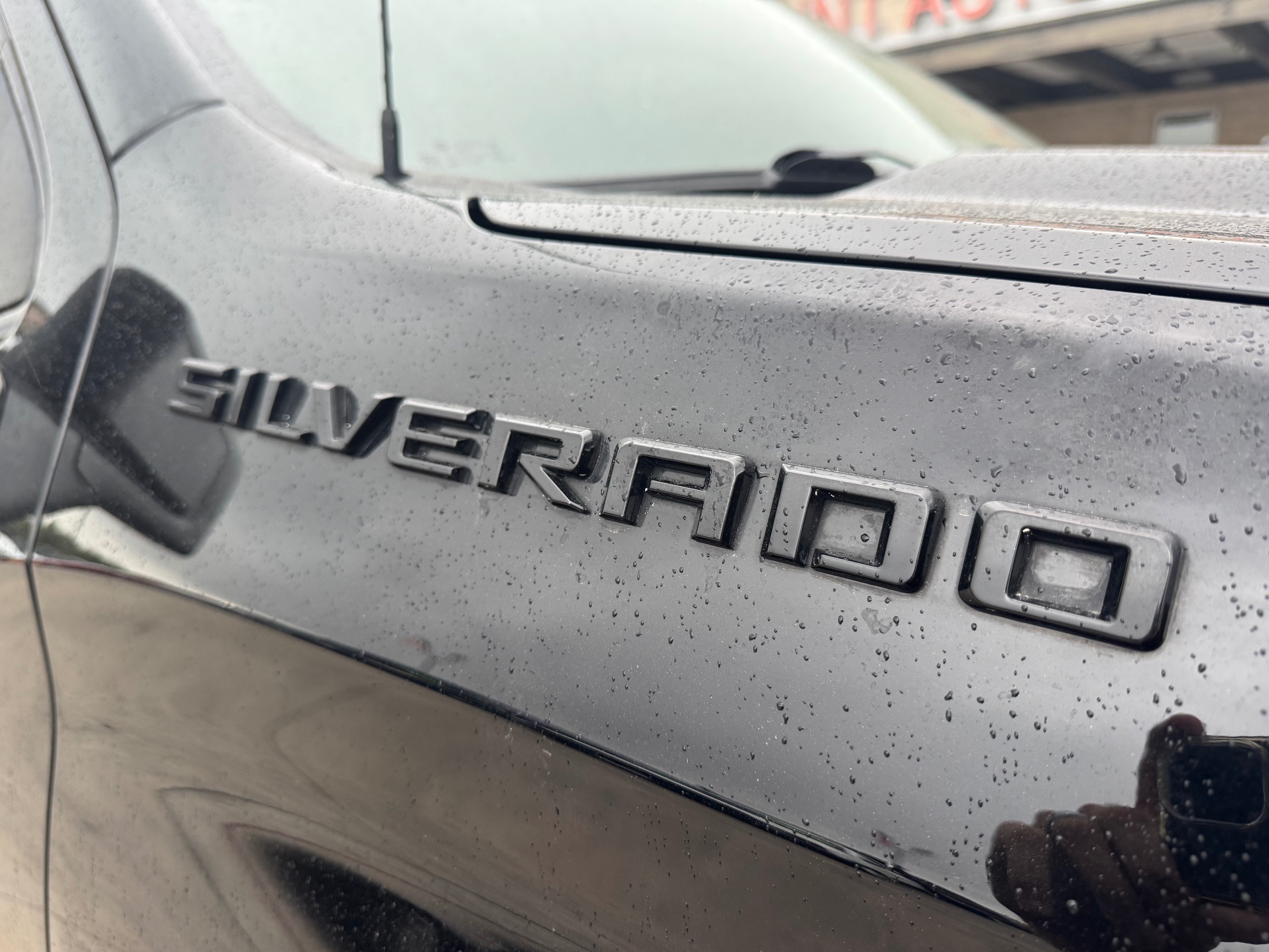 Chevrolet Silverado photo 9