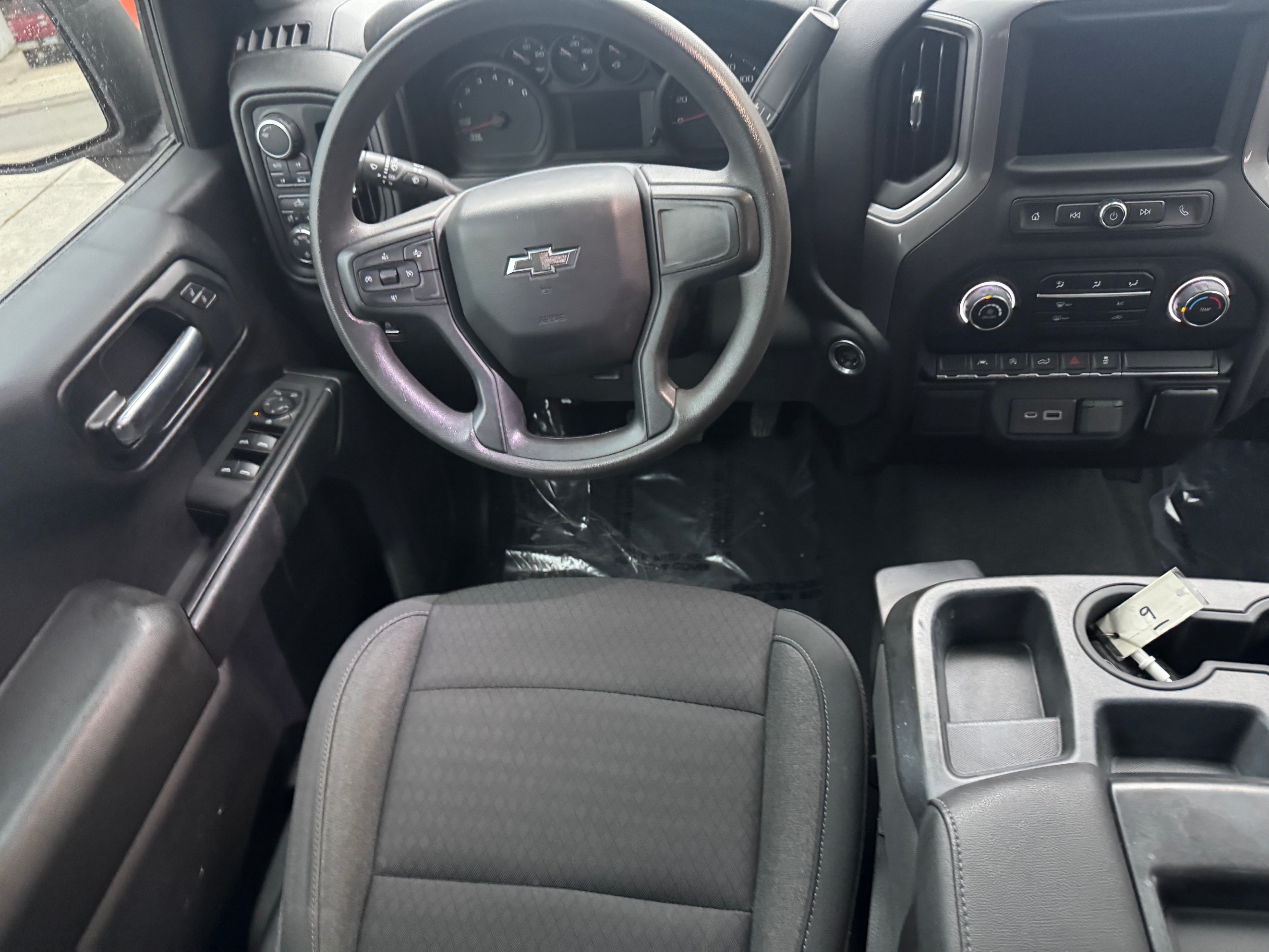 Chevrolet Silverado photo 28