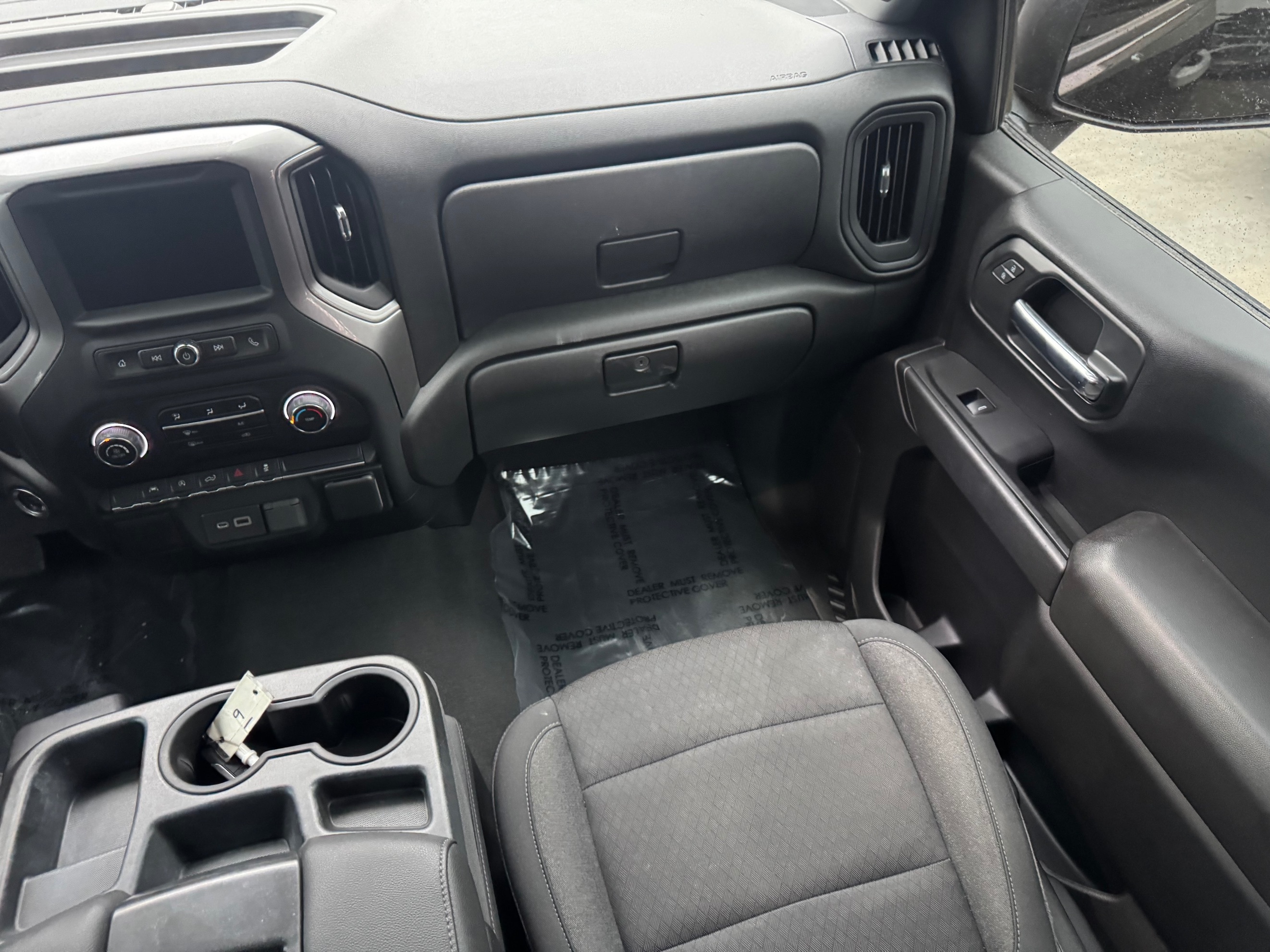 Chevrolet Silverado photo 29