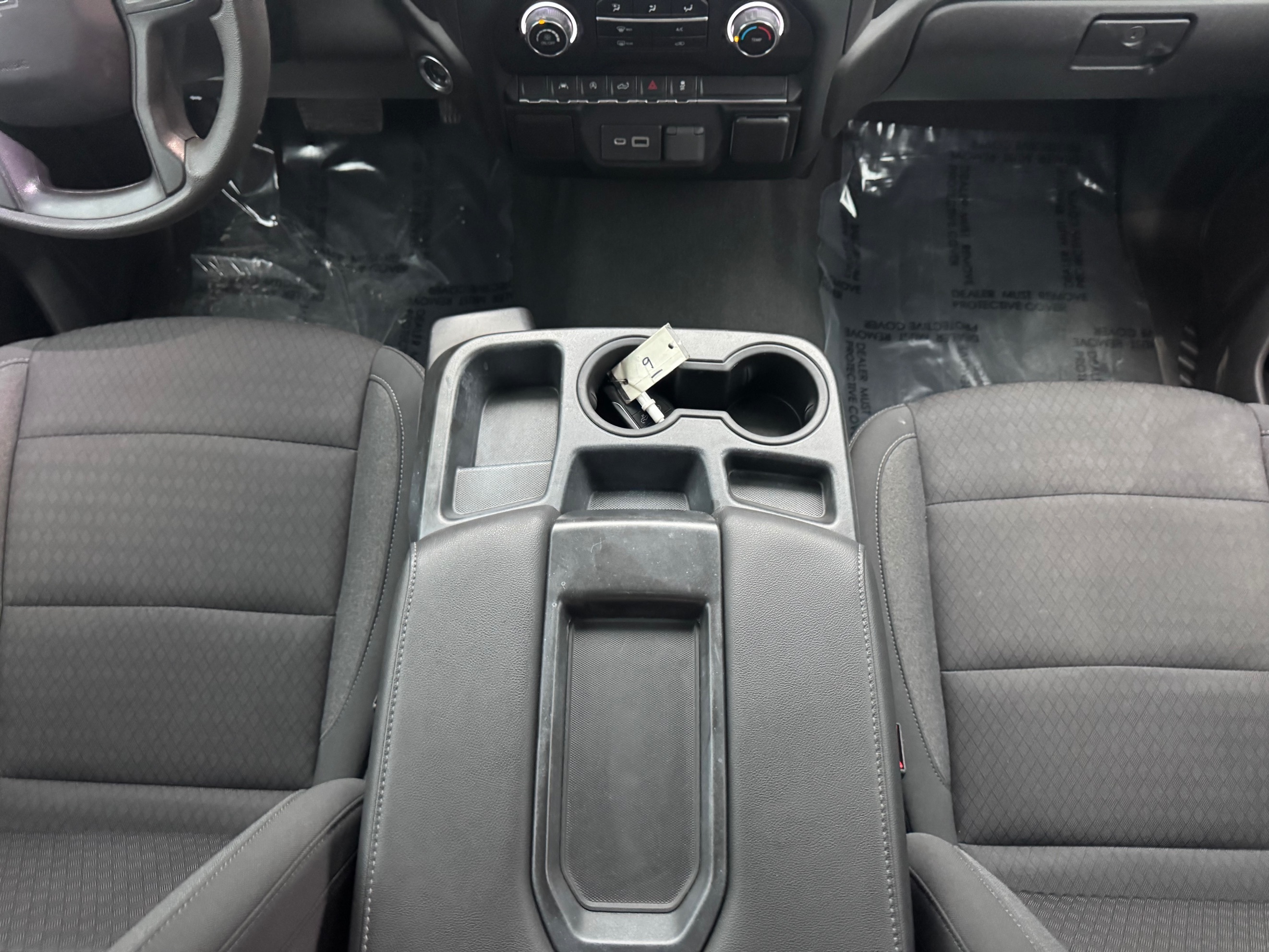 Chevrolet Silverado photo 30