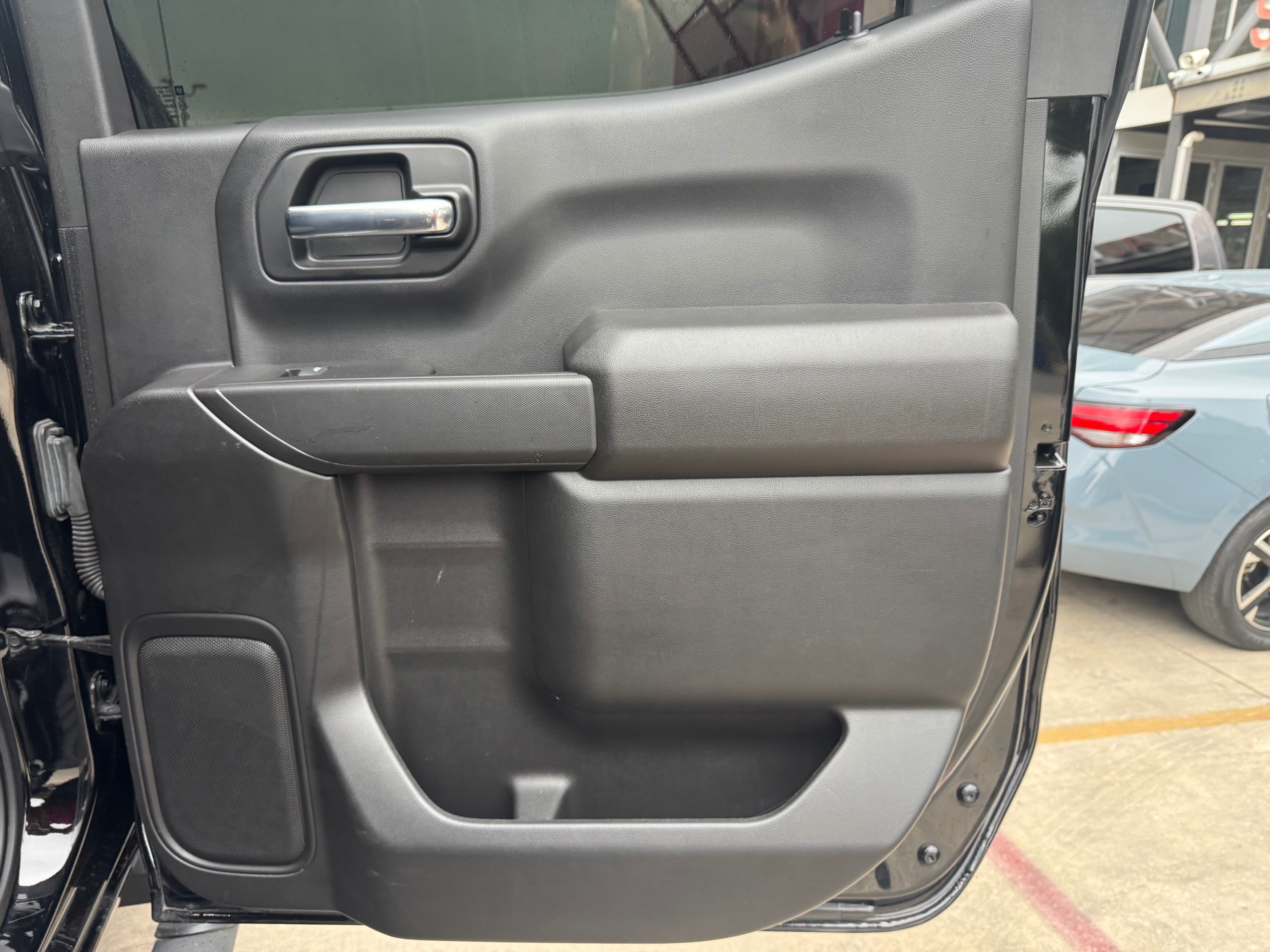 Chevrolet Silverado photo 31