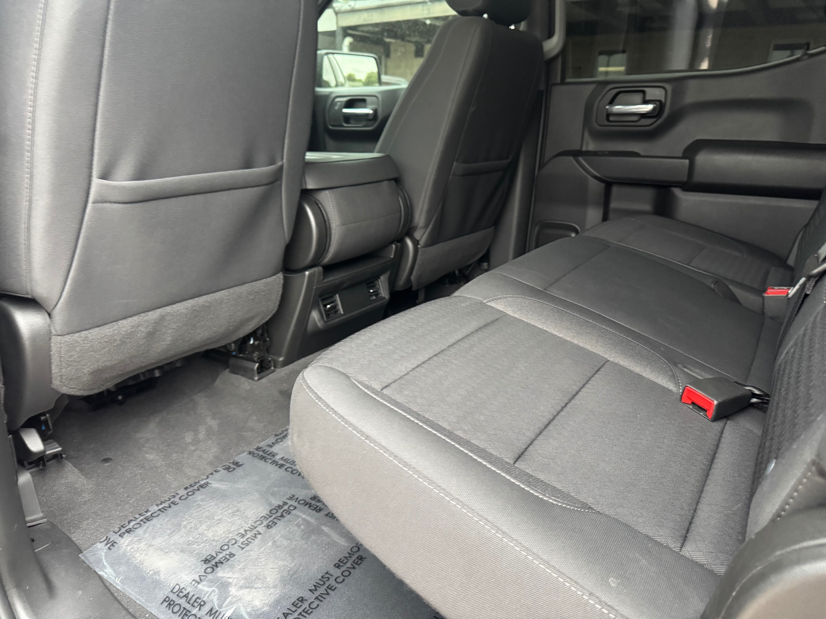 Chevrolet Silverado photo 35