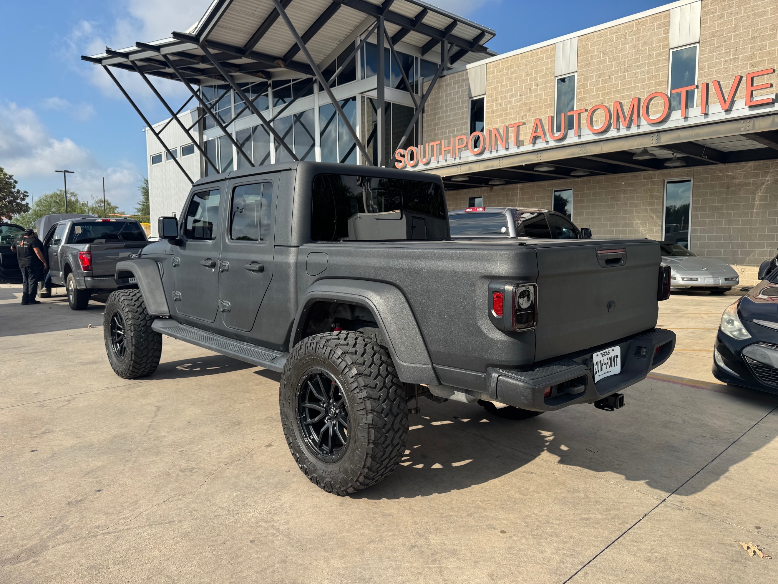 Jeep Gladiator photo 4