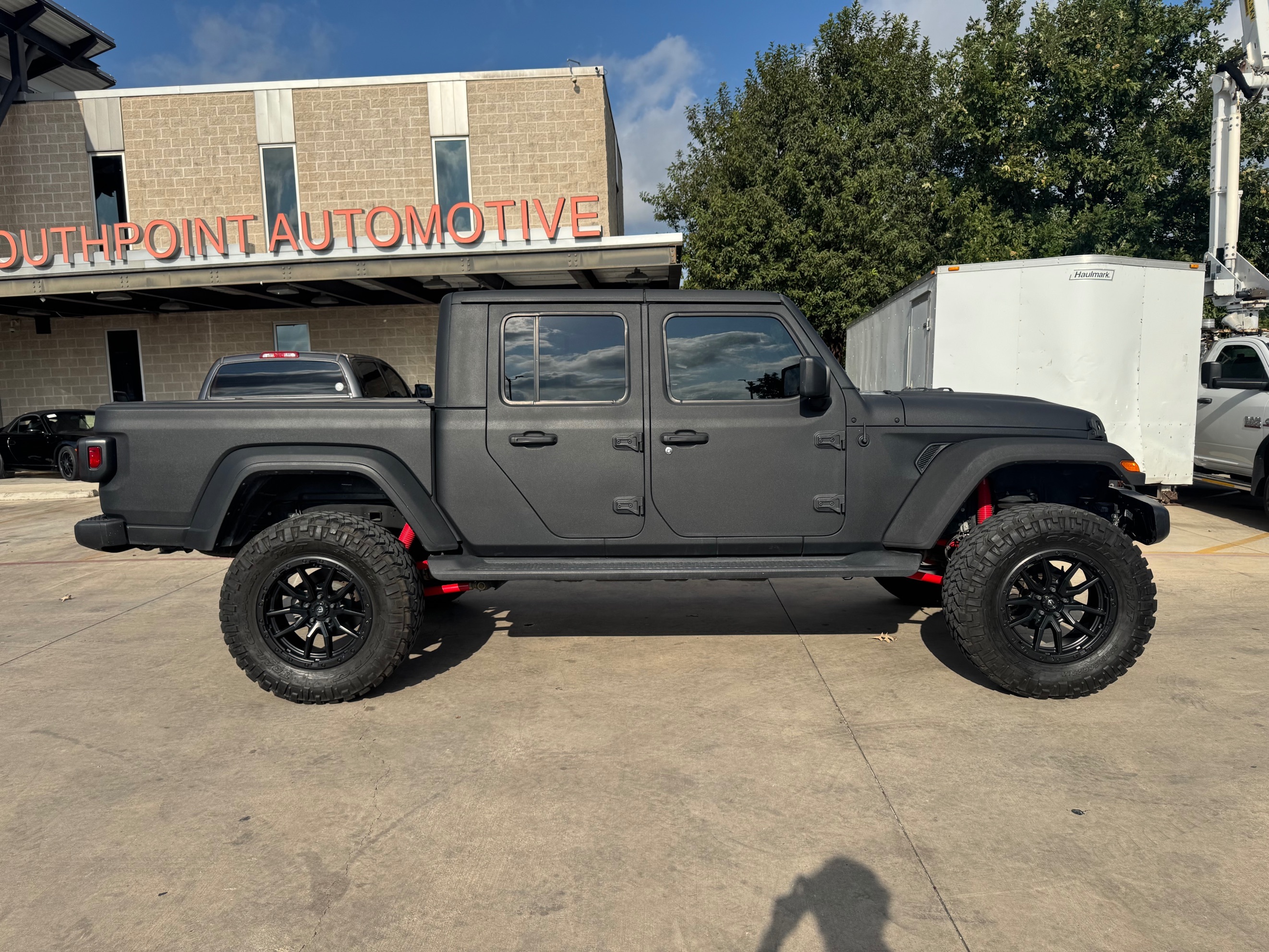 Jeep Gladiator photo 7