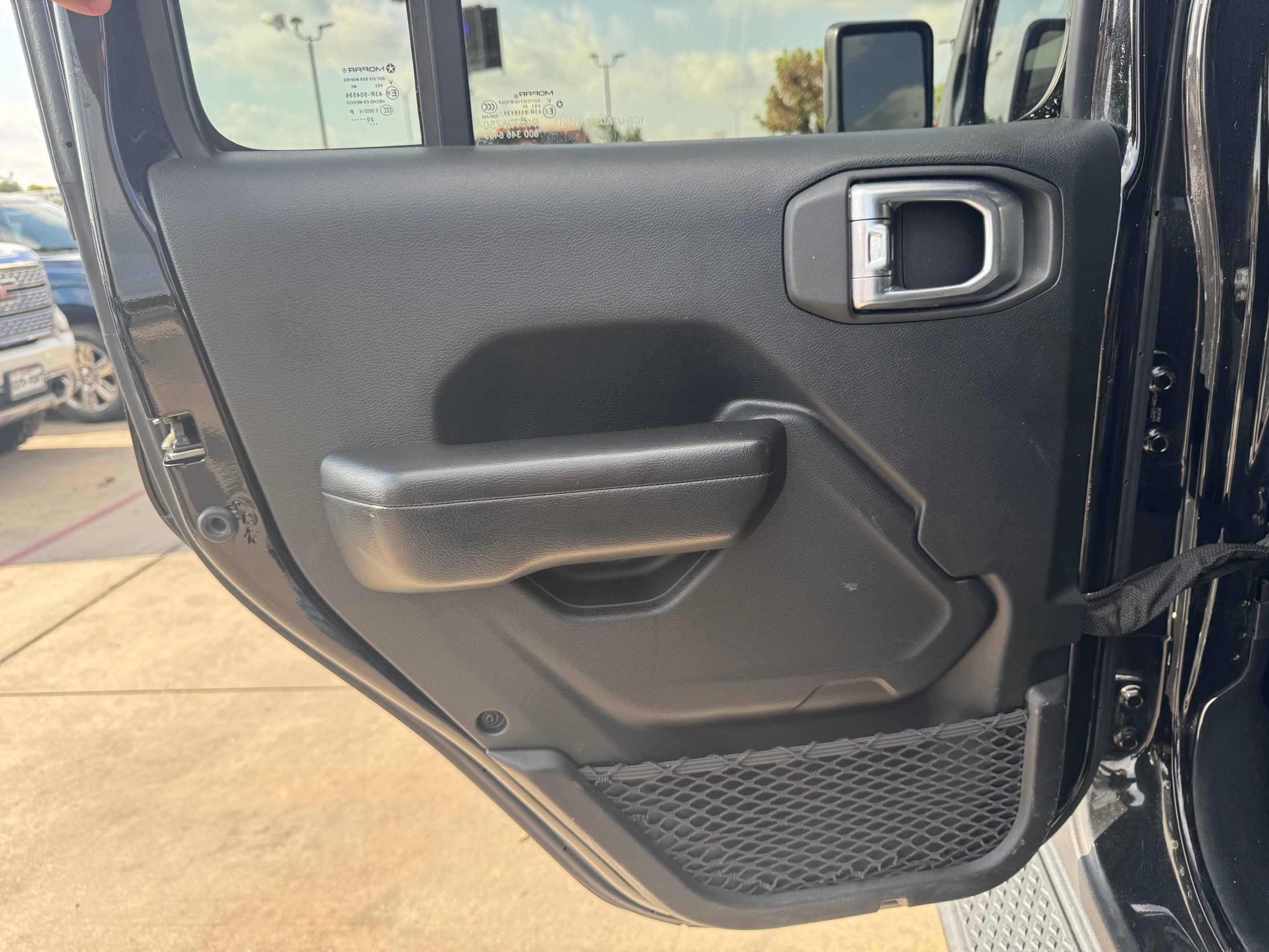 Jeep Gladiator photo 33