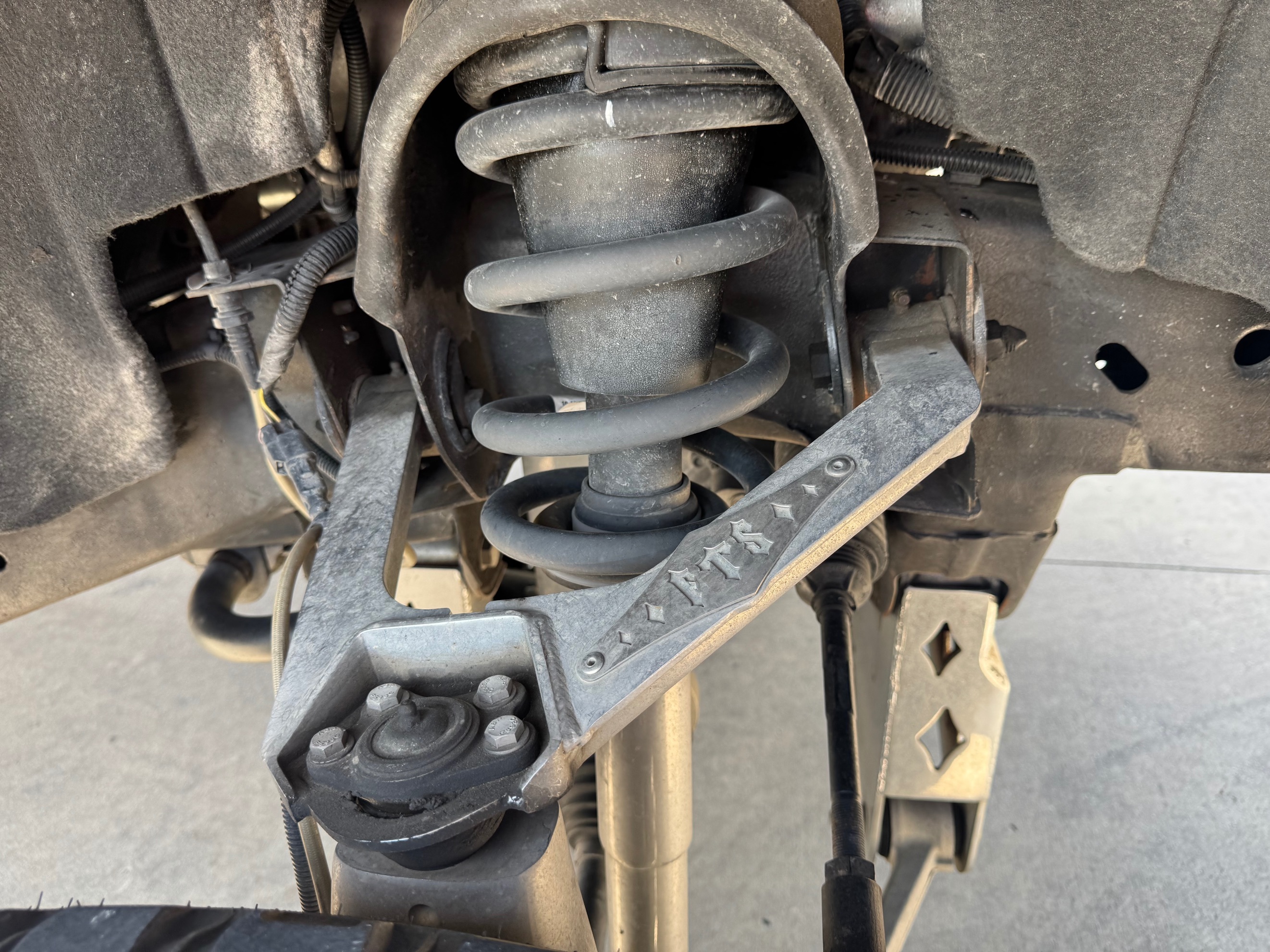 Chevrolet Silverado photo 15