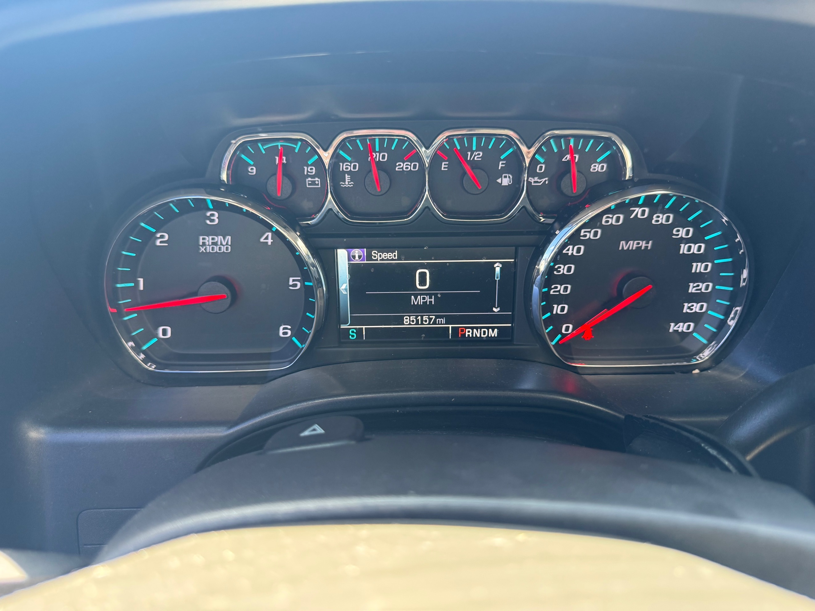 Chevrolet Silverado photo 23