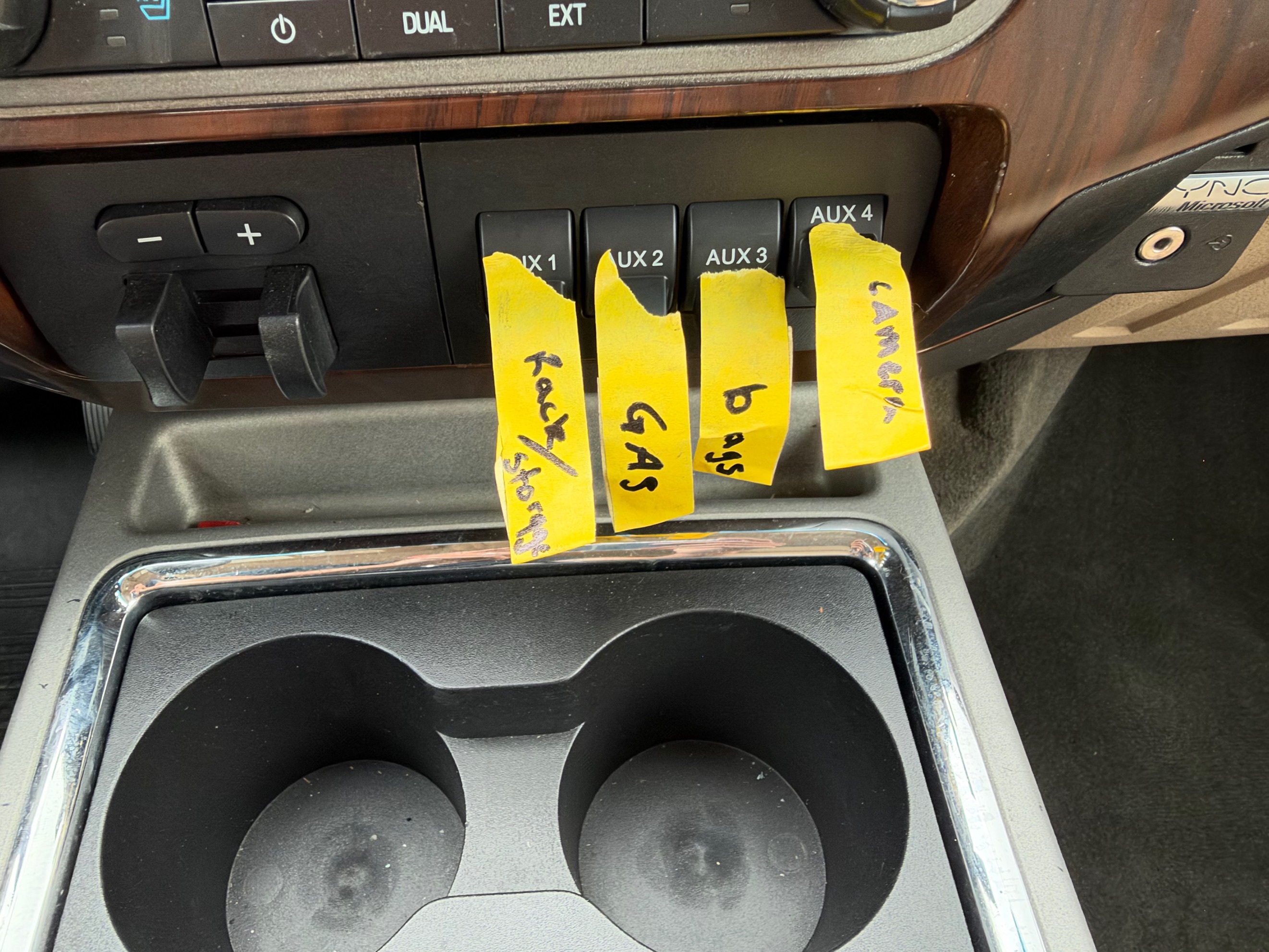 Photo 19 of this Ford Super Duty F-550 DRW