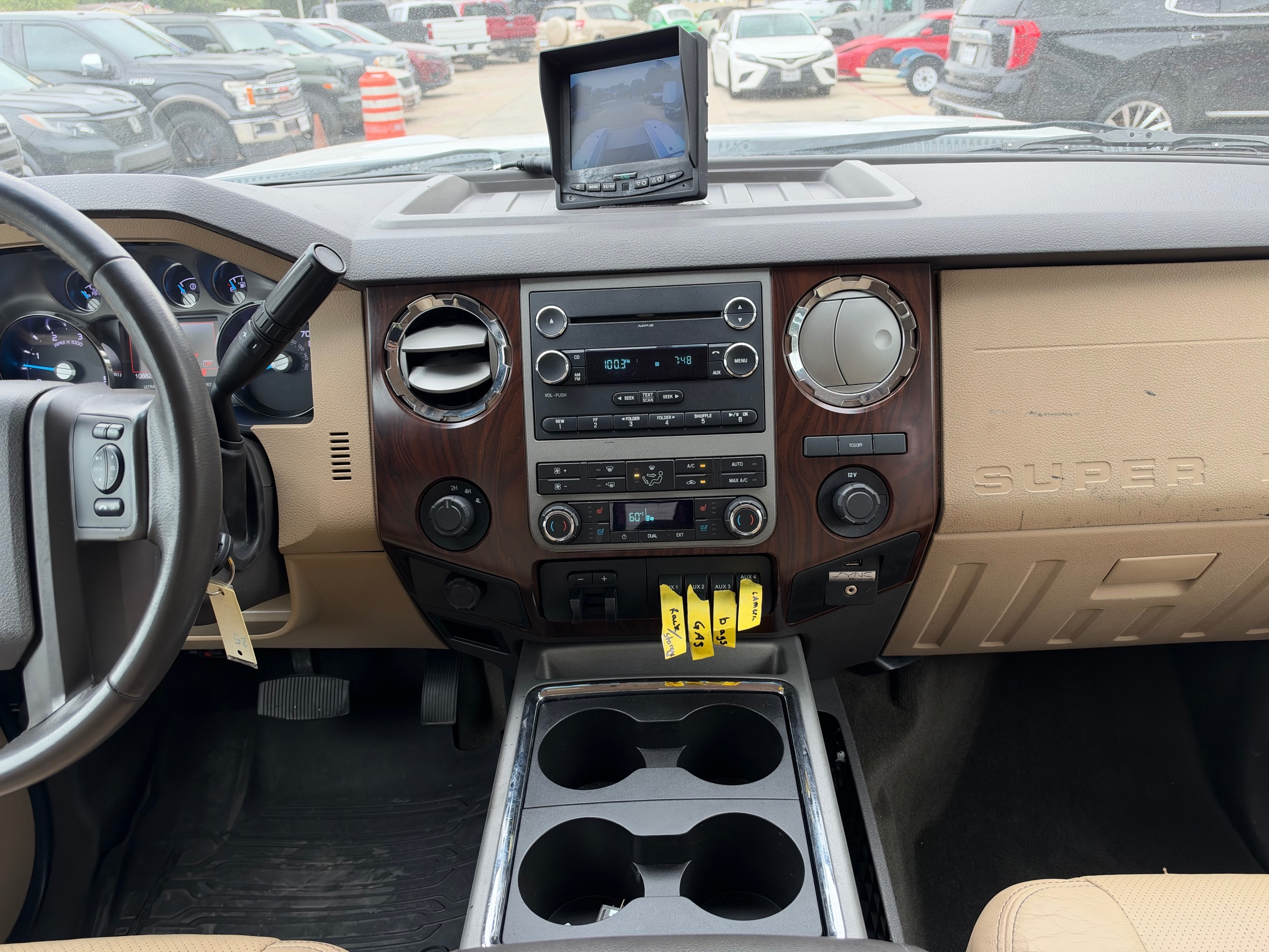 Photo 24 of this Ford Super Duty F-550 DRW