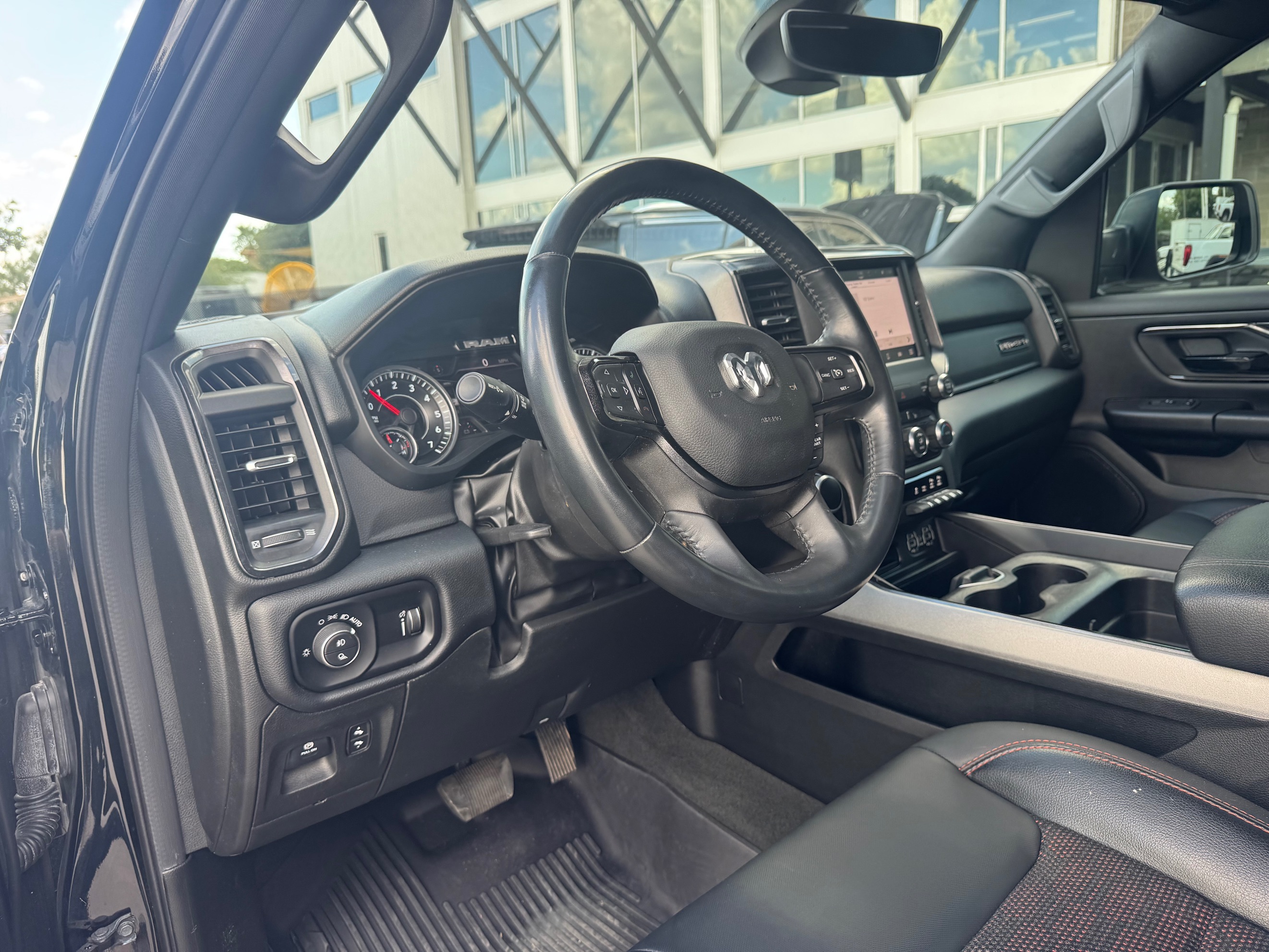 Ram 1500 photo 15