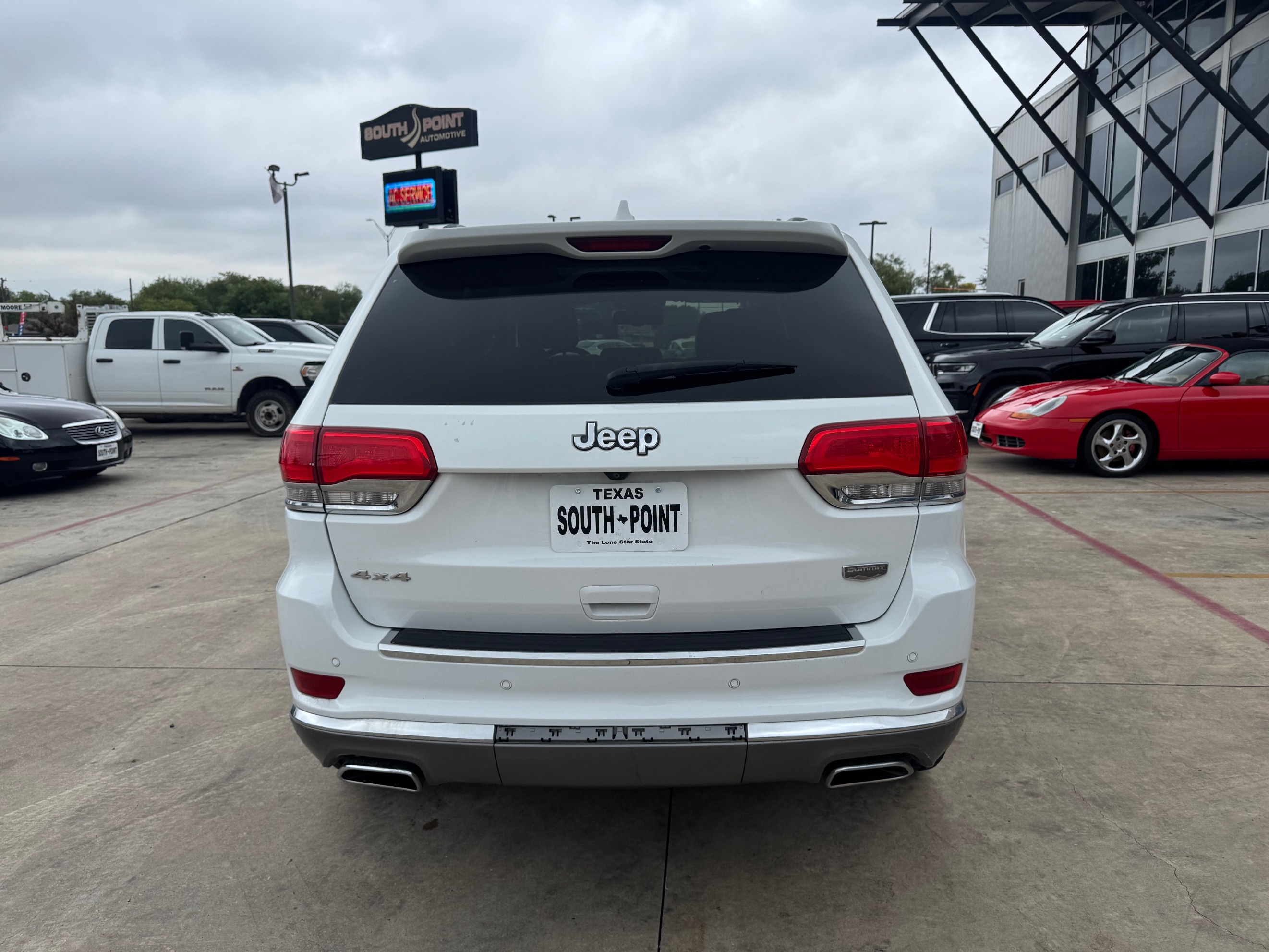 Jeep Grand Cherokee photo 5