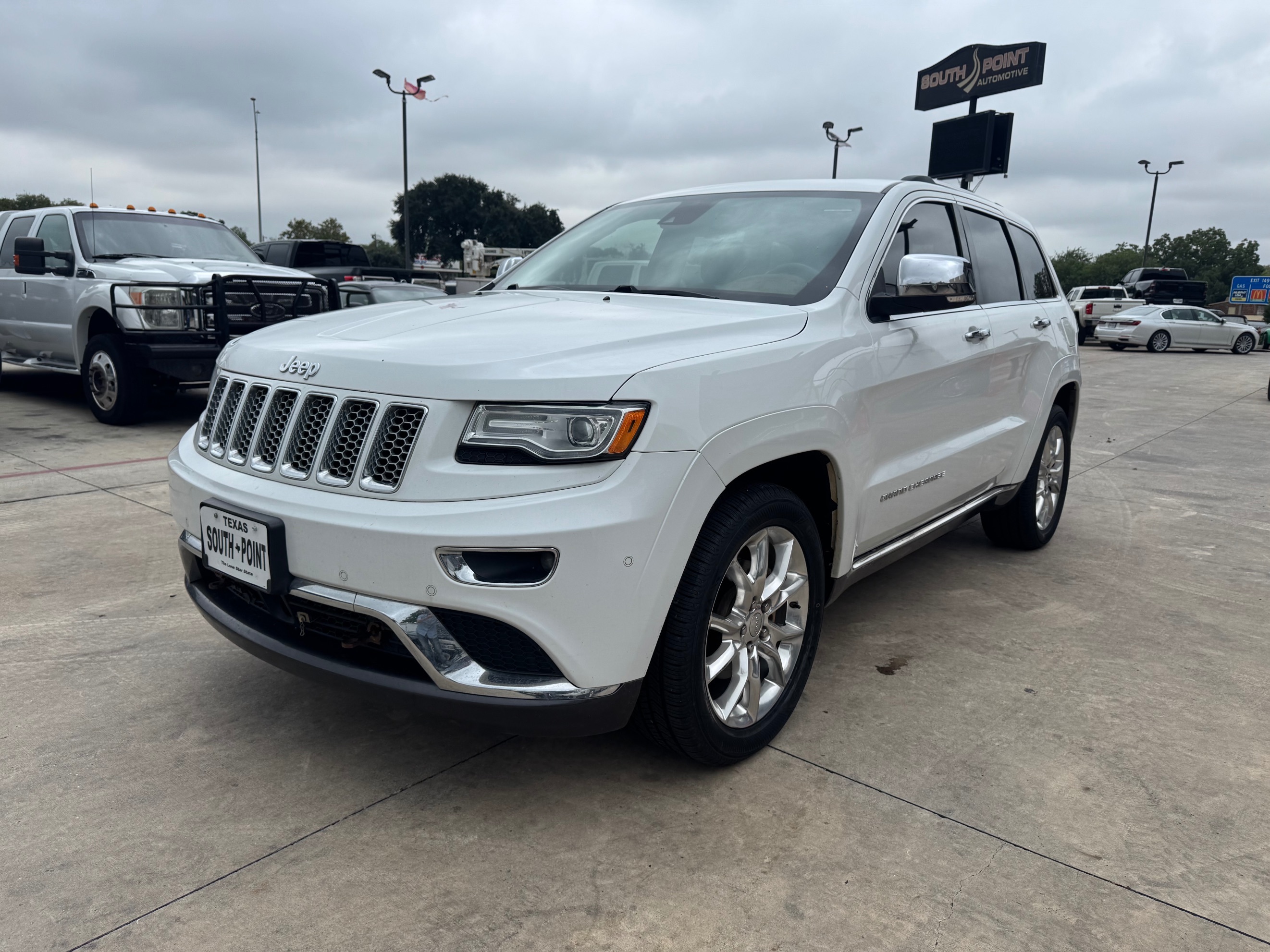 Jeep Grand Cherokee photo 3