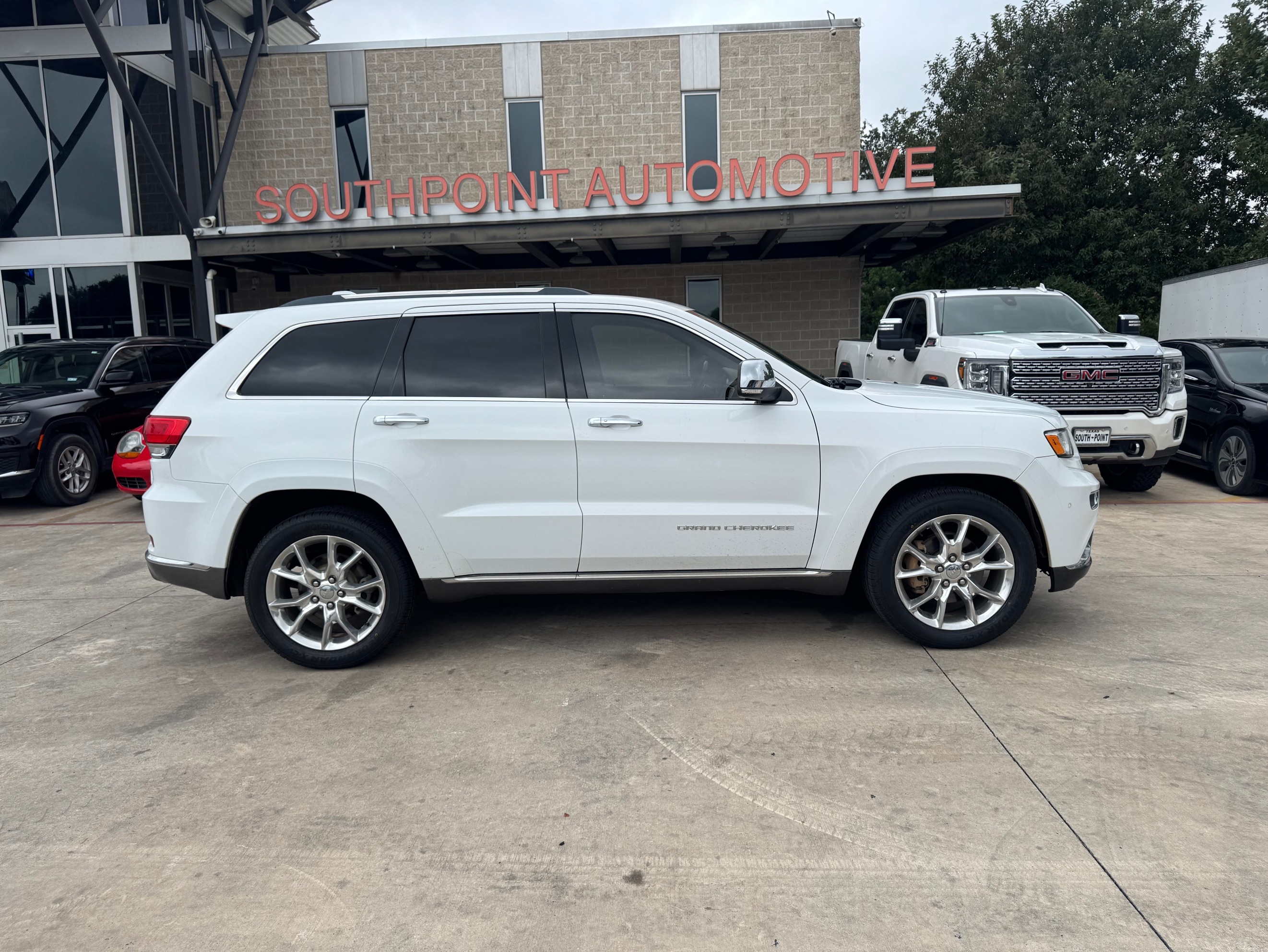 Jeep Grand Cherokee photo 7