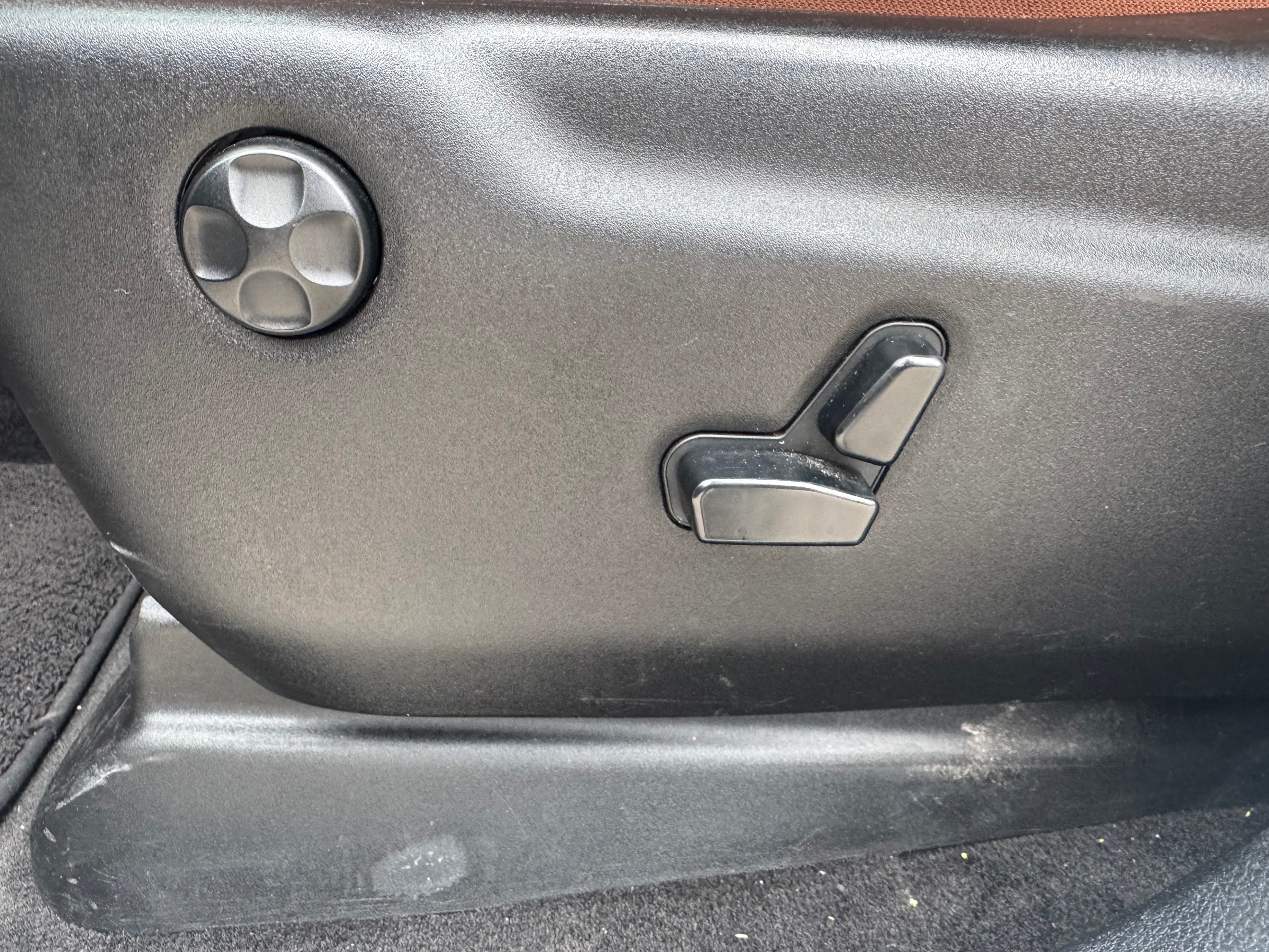 Jeep Grand Cherokee photo 17
