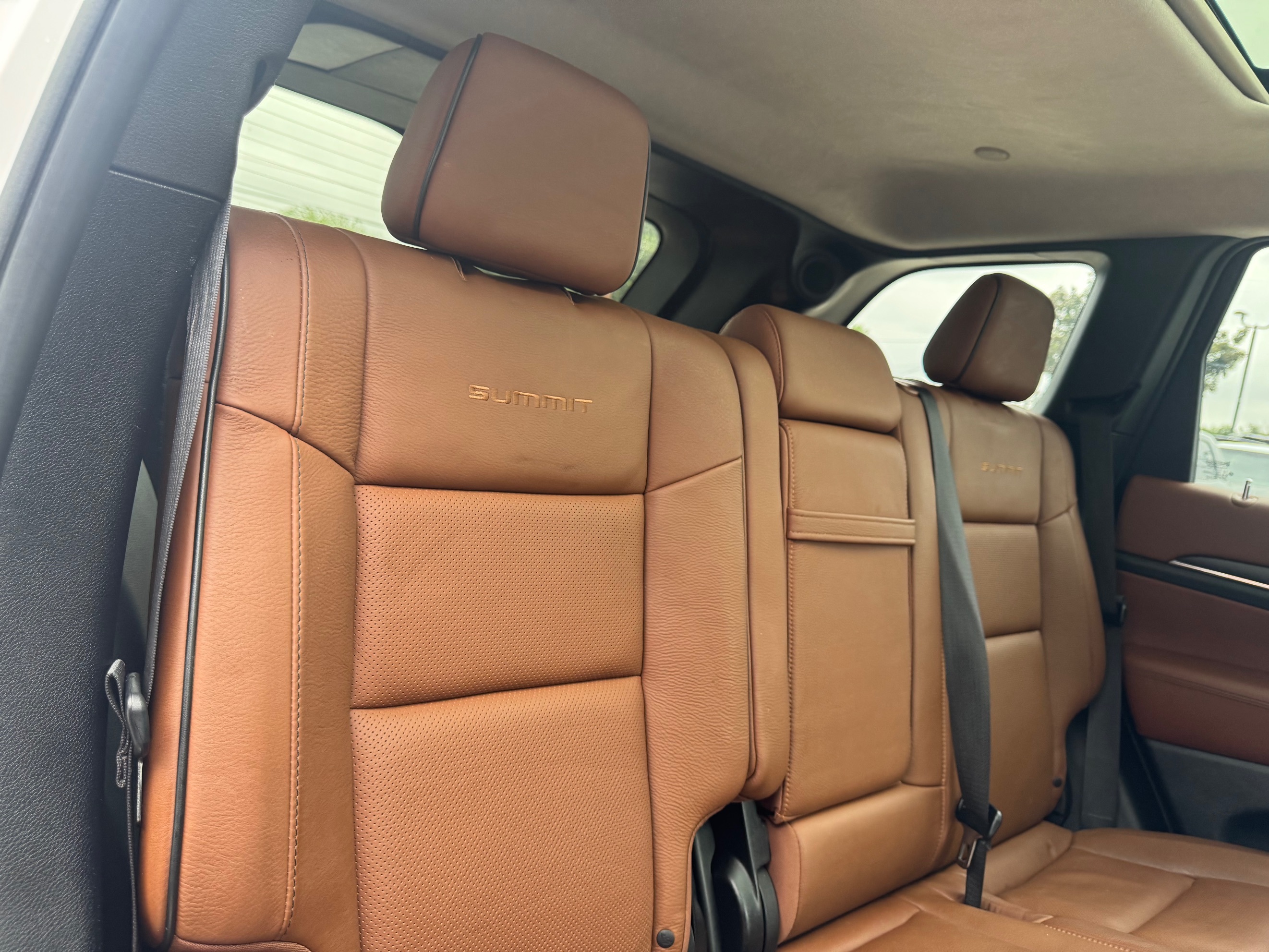 Jeep Grand Cherokee photo 35