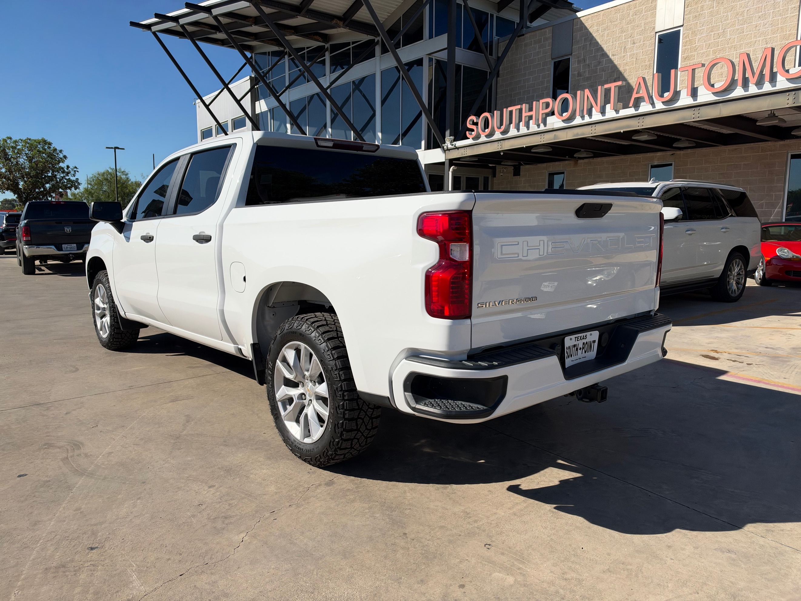 Chevrolet Silverado photo 4
