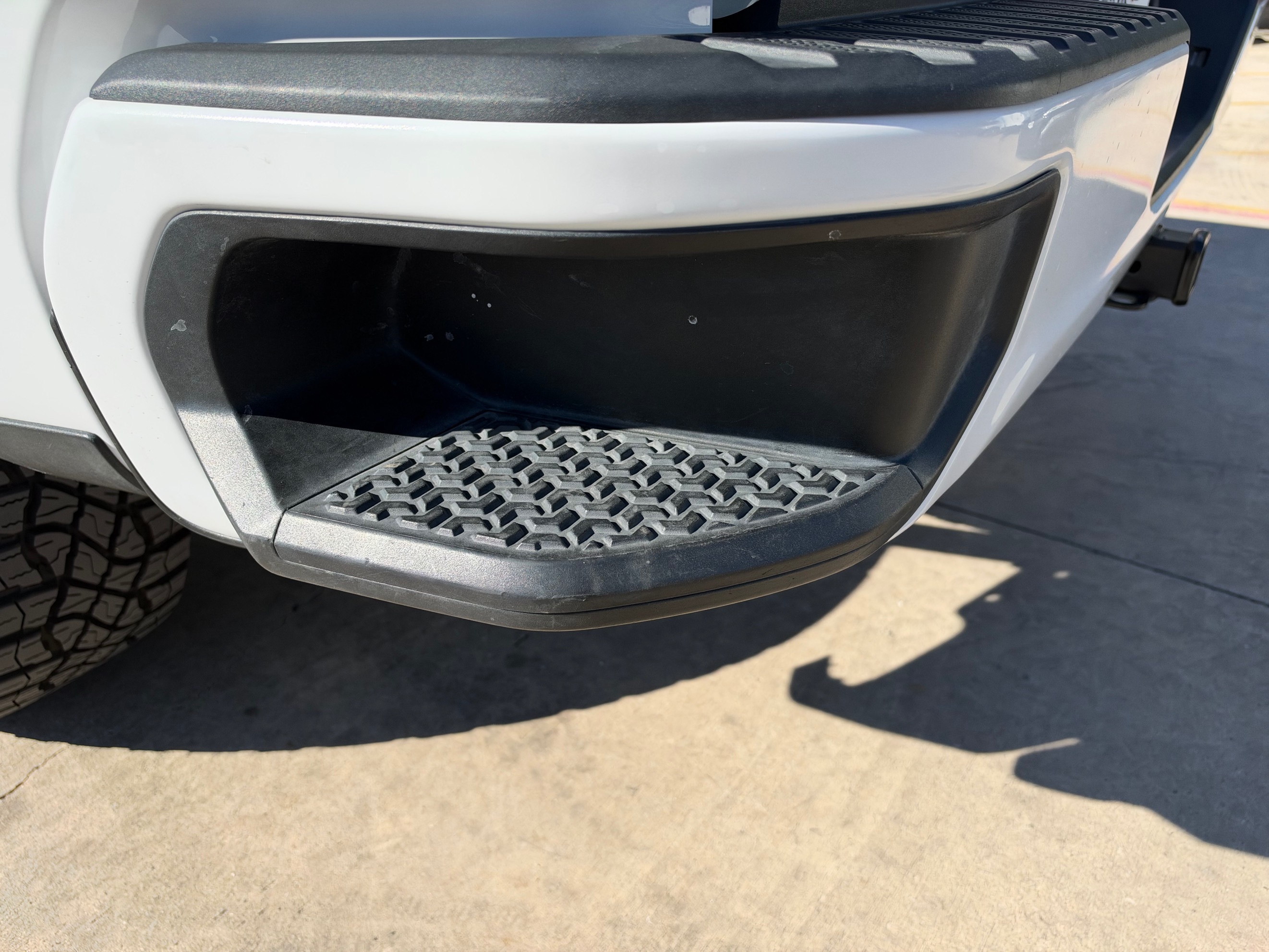 Chevrolet Silverado photo 10