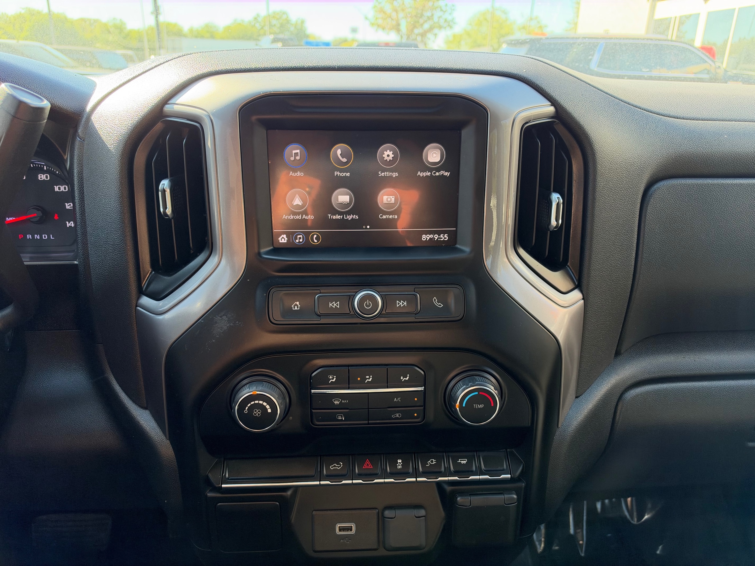 Chevrolet Silverado photo 20