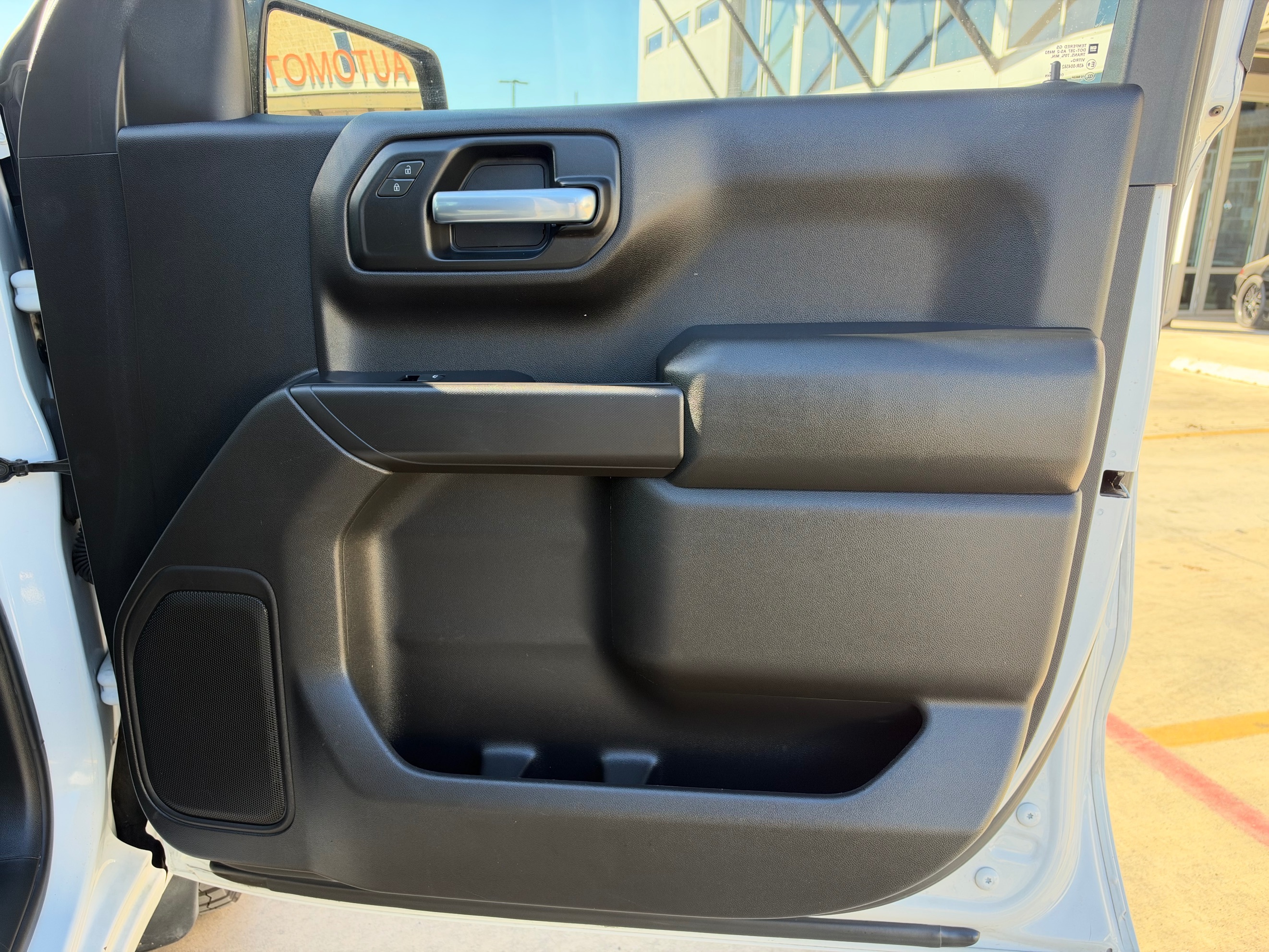 Chevrolet Silverado photo 22
