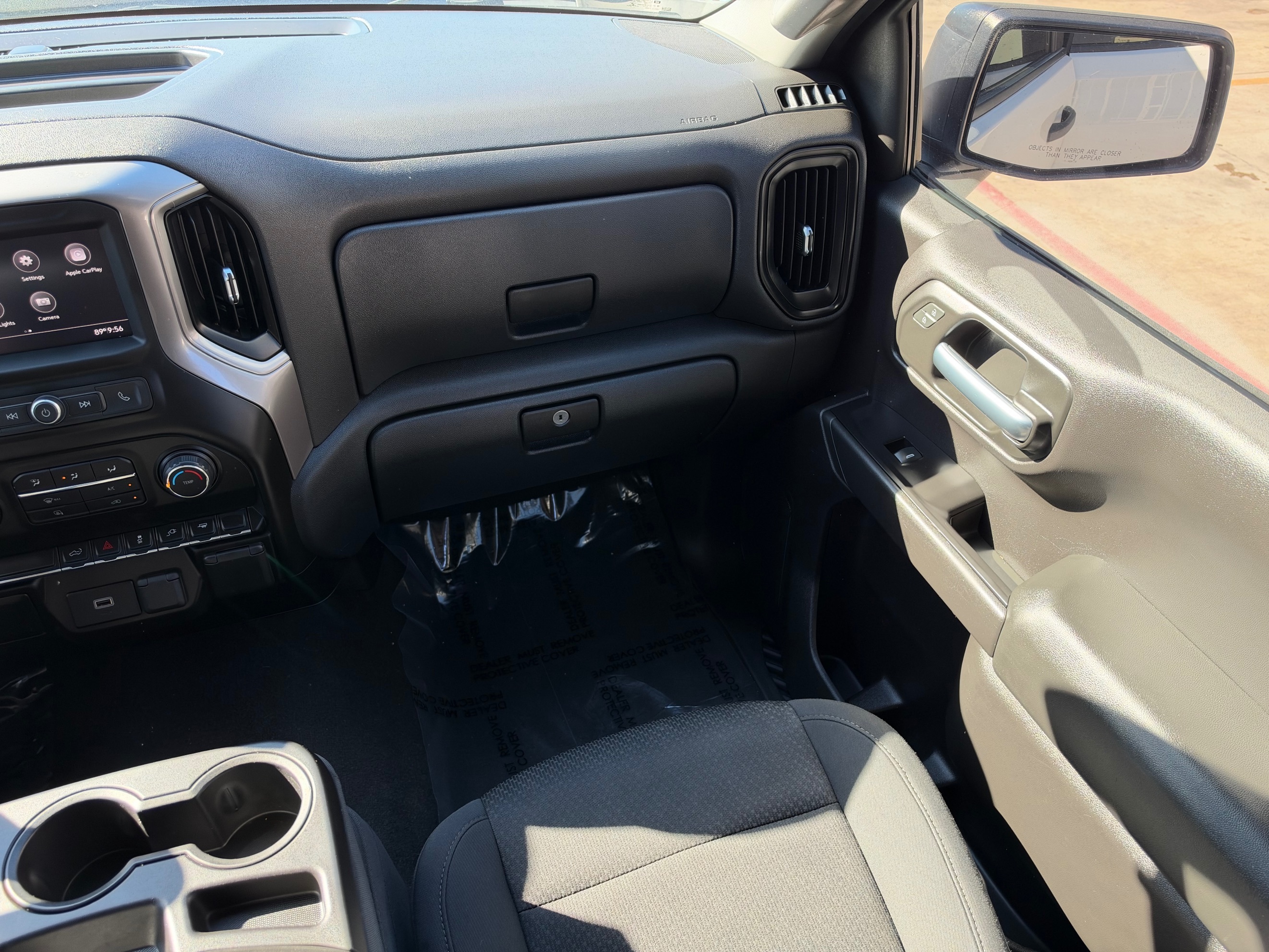 Chevrolet Silverado photo 27