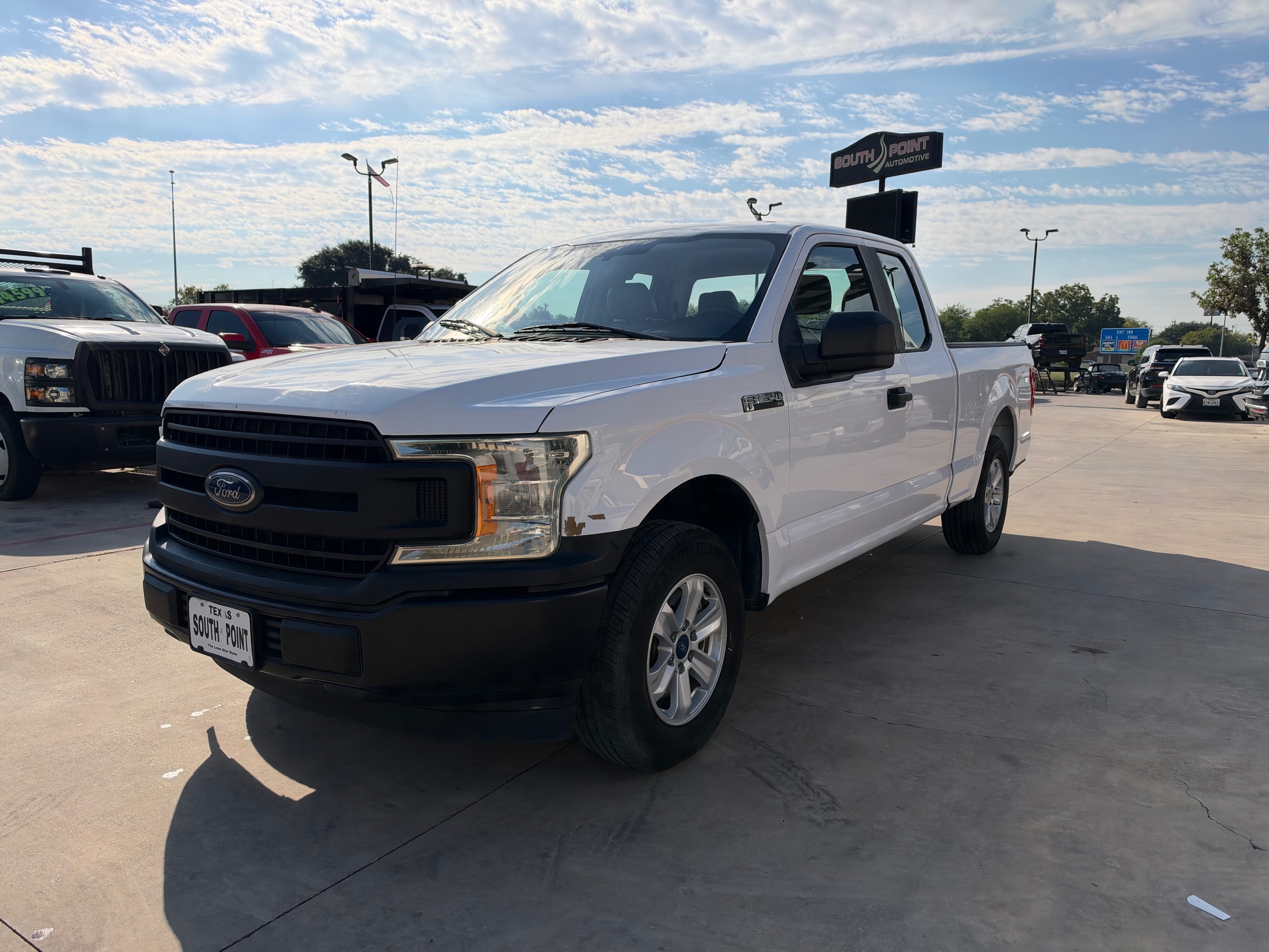 Ford F-150 photo 3