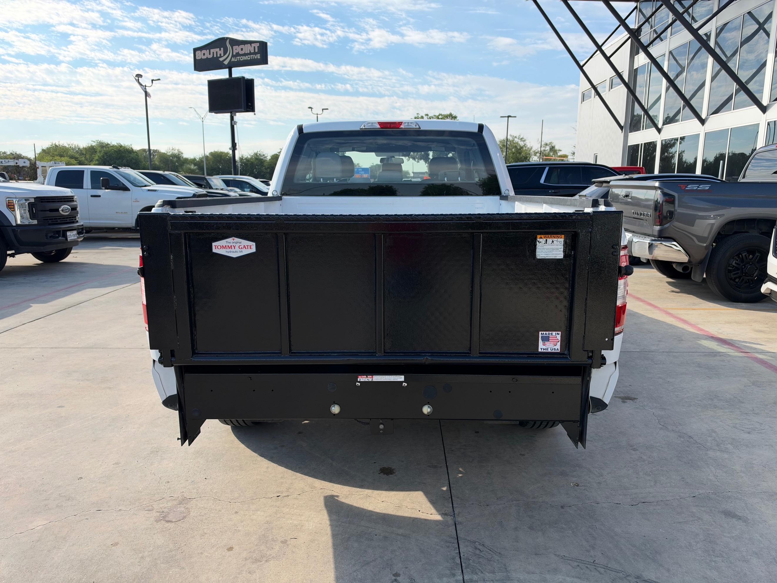 Ford F-150 photo 5