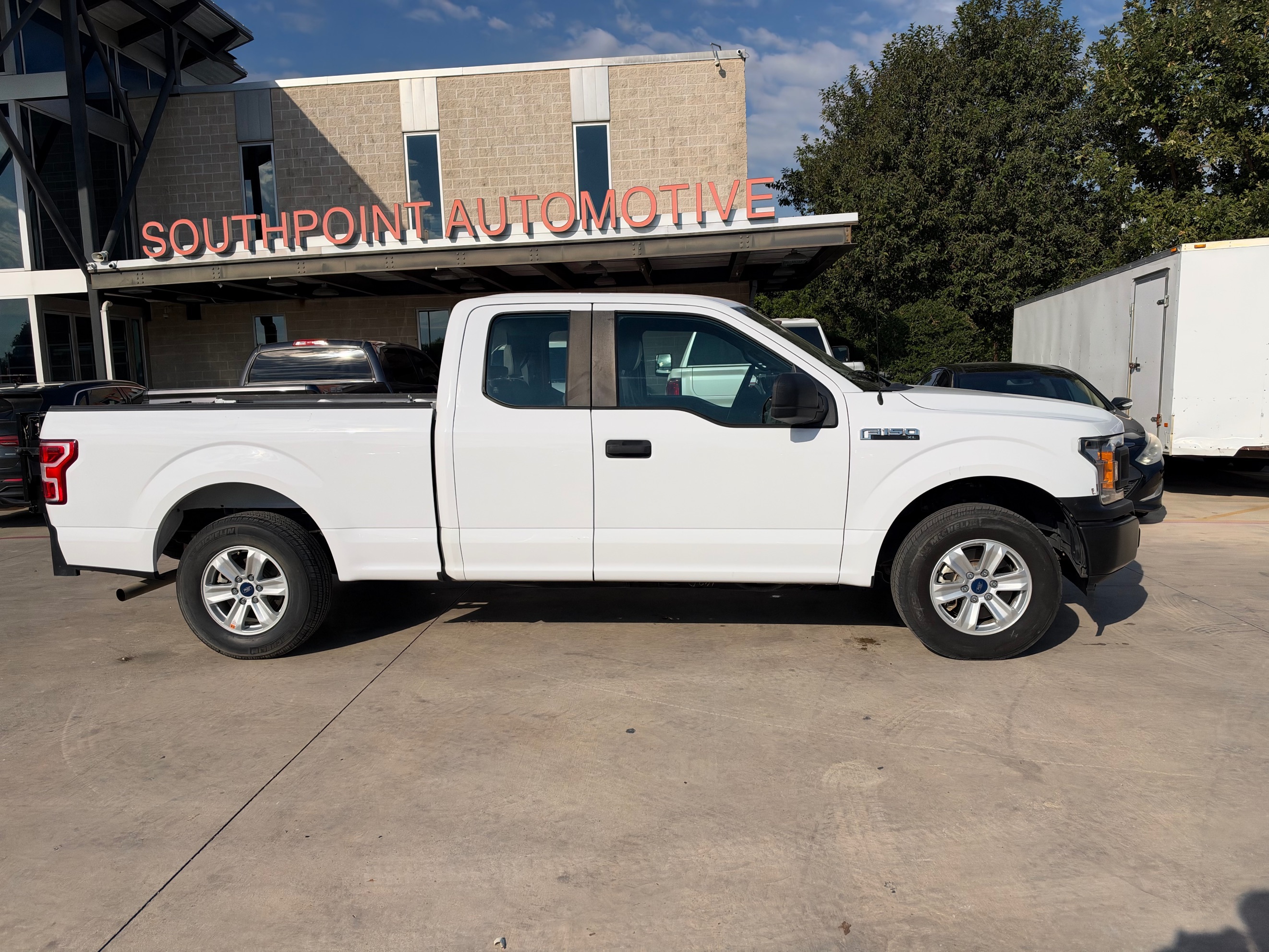 Ford F-150 photo 10